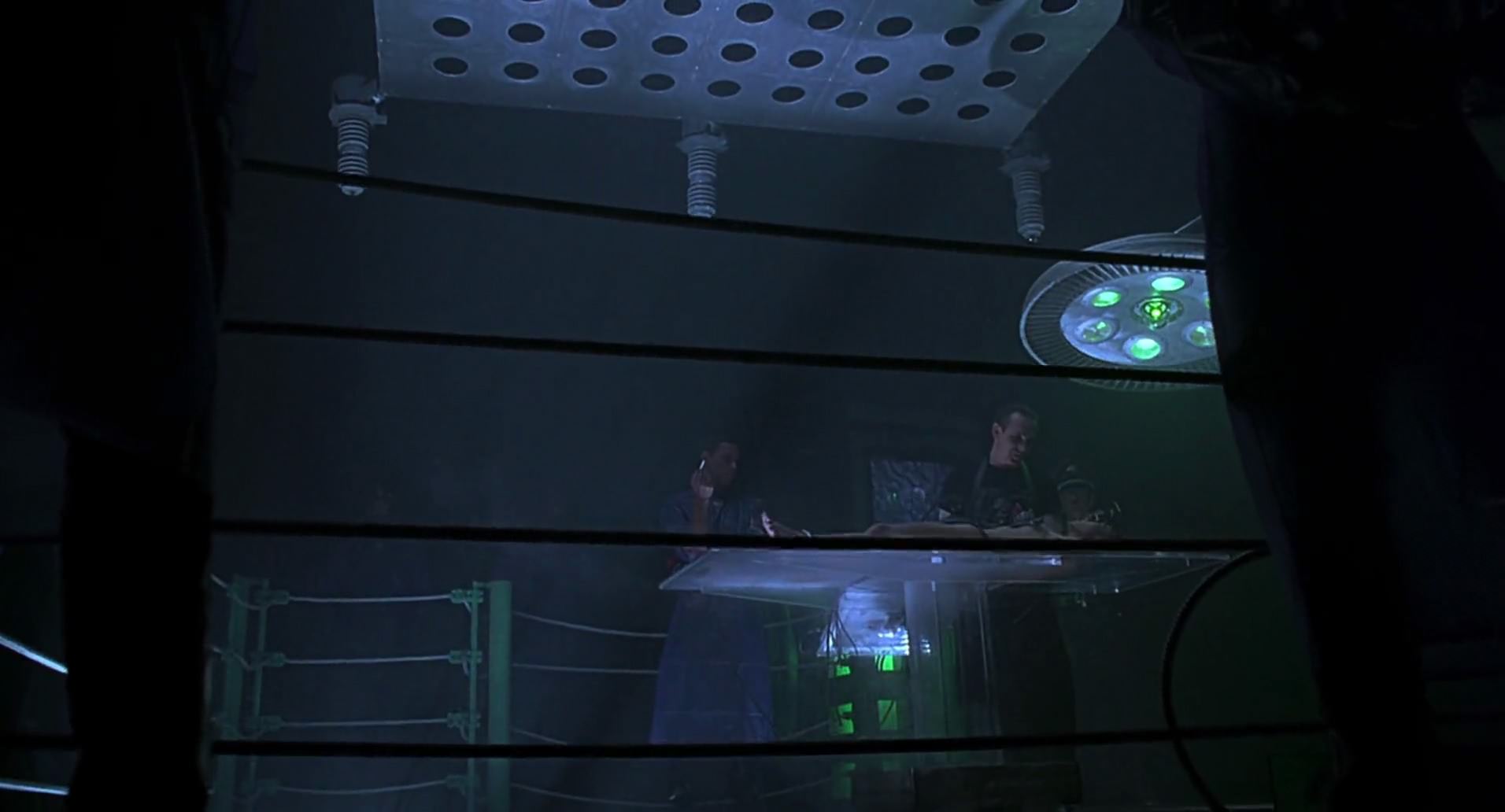 Barb Wire (1996) HD screenshot 902