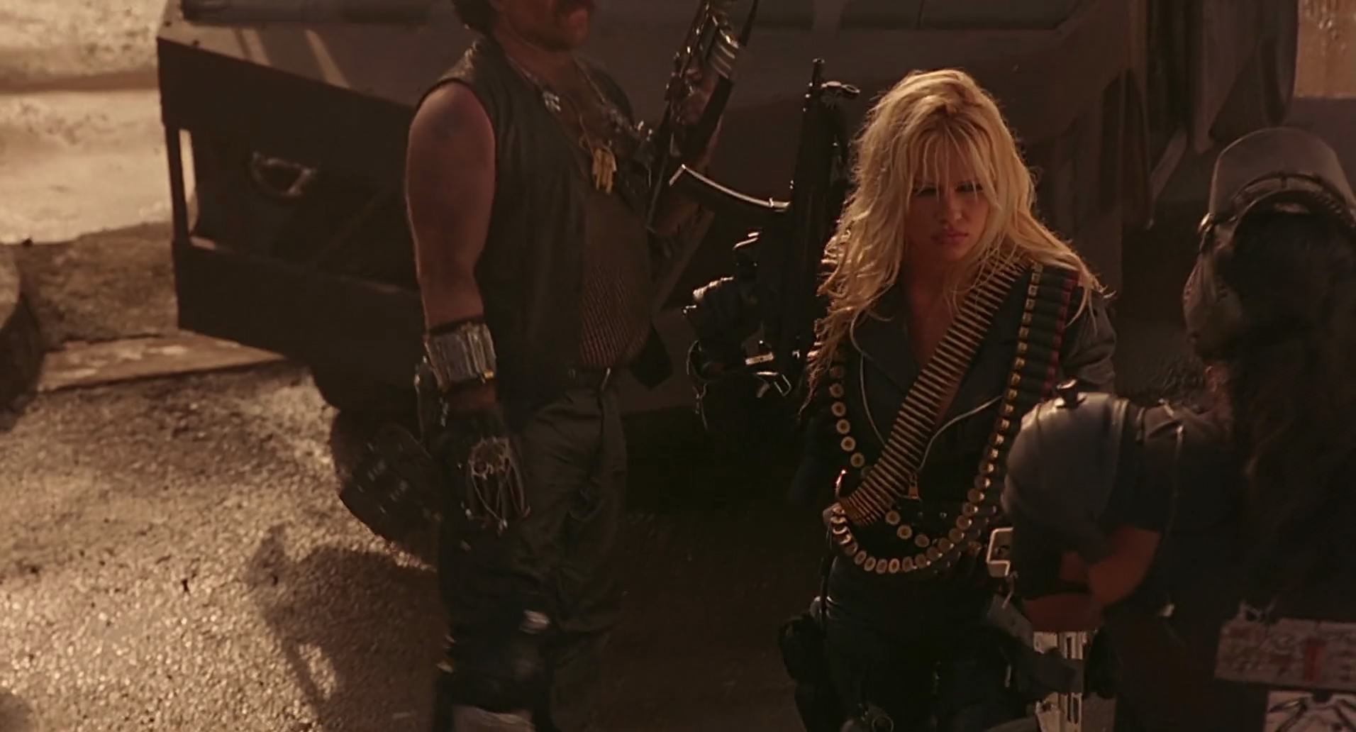 Barb Wire (1996) screencap 9072