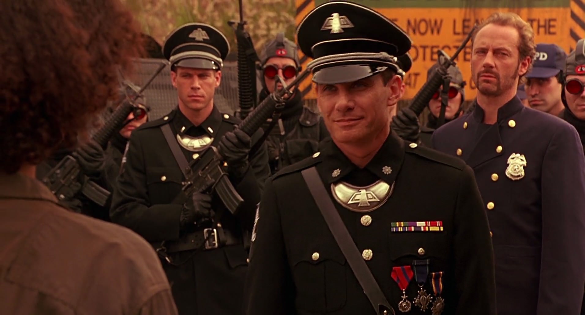 Barb Wire (1996) HD screenshot 9365