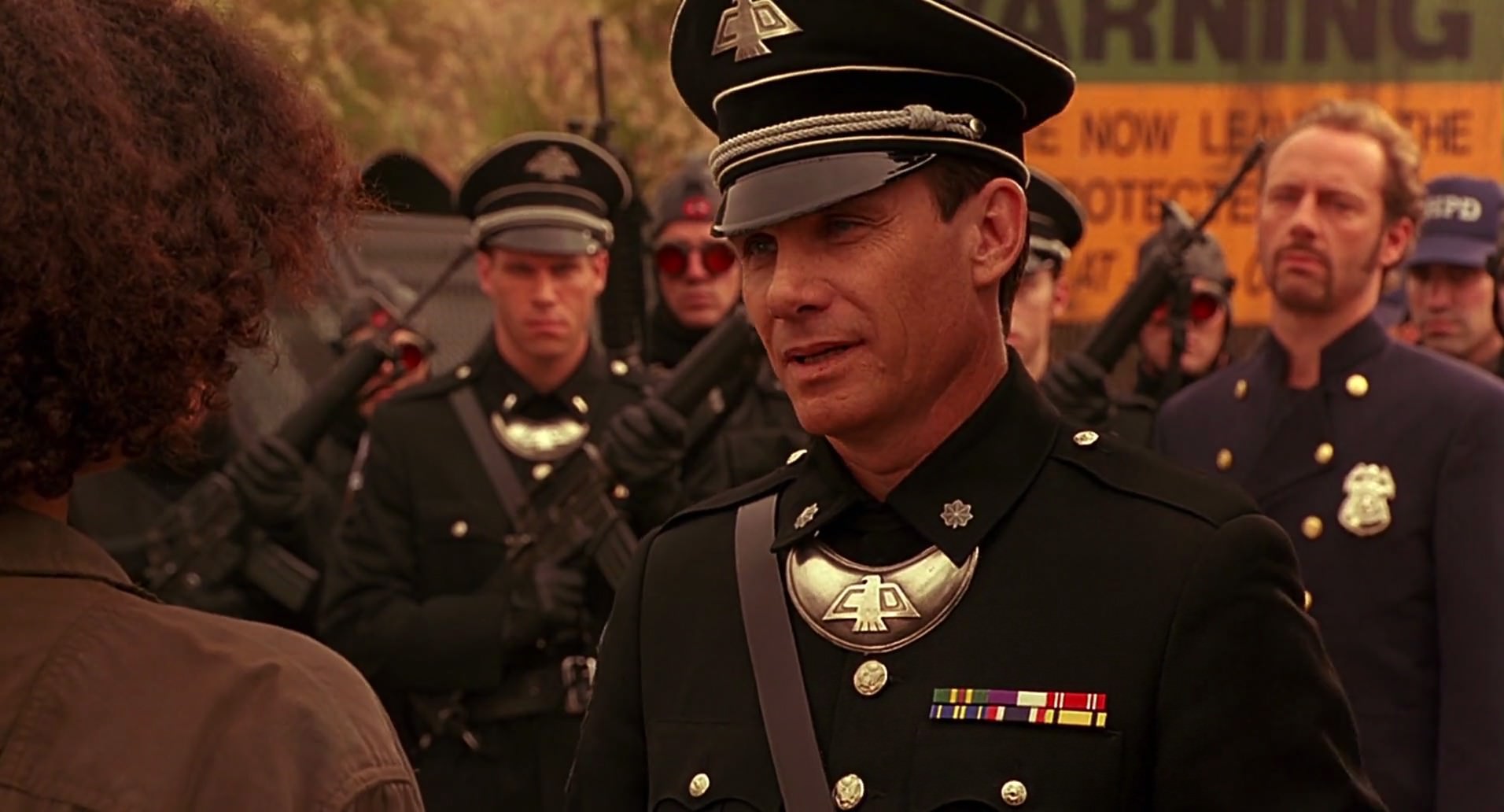 Barb Wire (1996) HD screenshot 9413