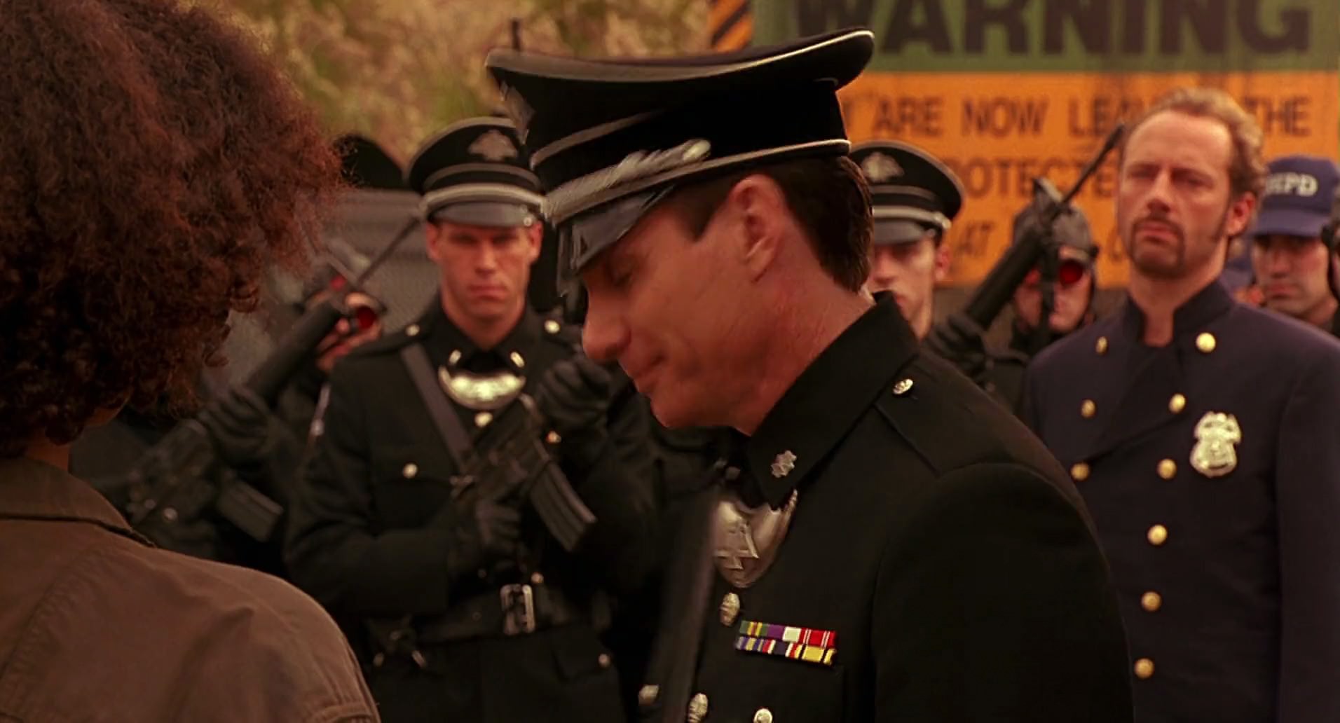 Barb Wire (1996) screencap 9420