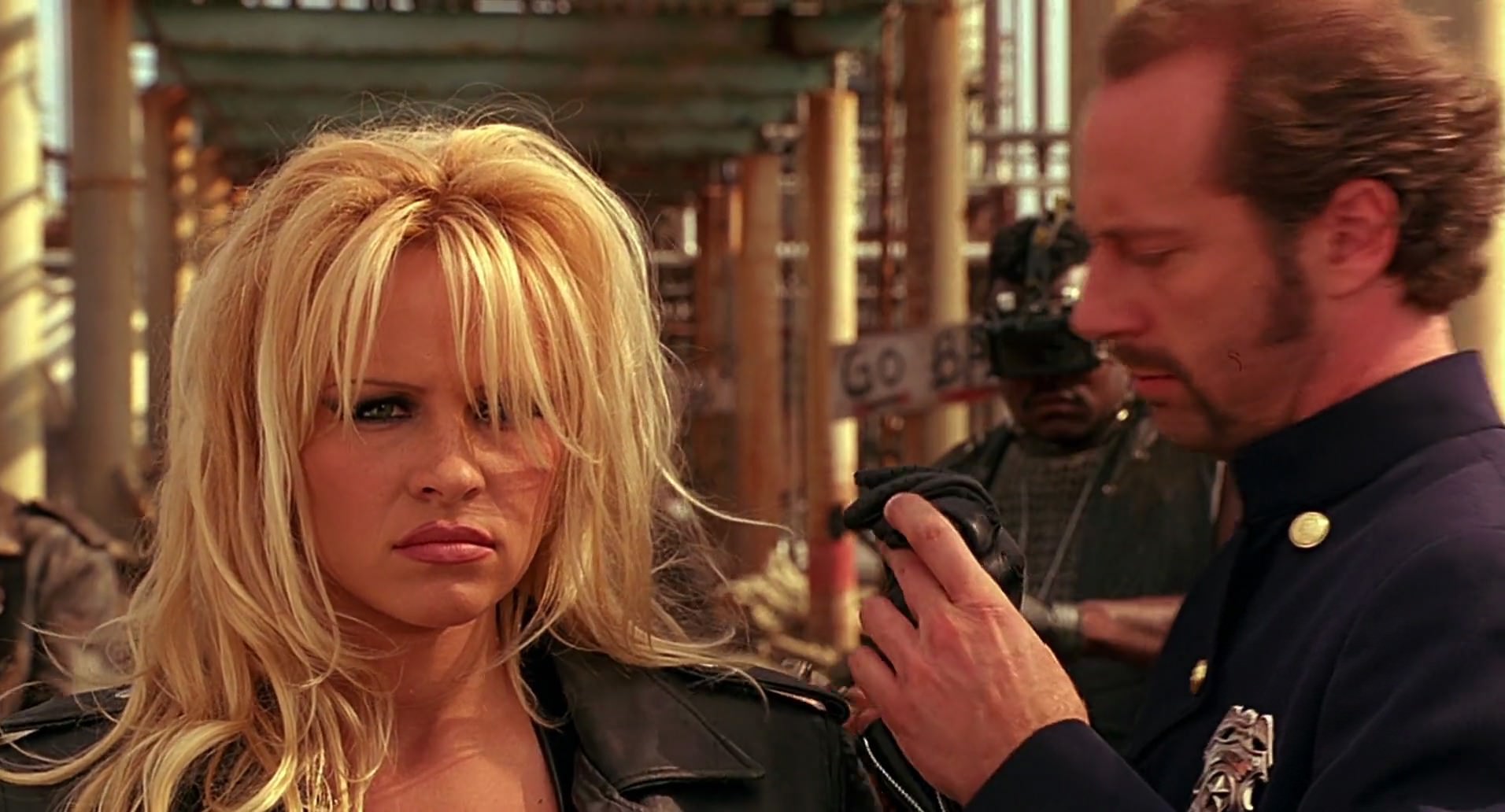 Barb Wire (1996) HD screenshot 9461