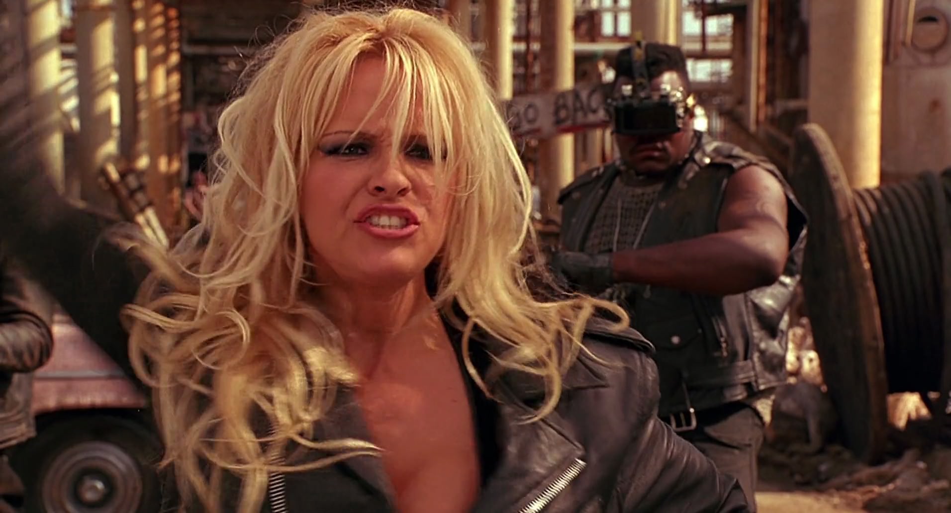 Barb Wire (1996) screencap 9486