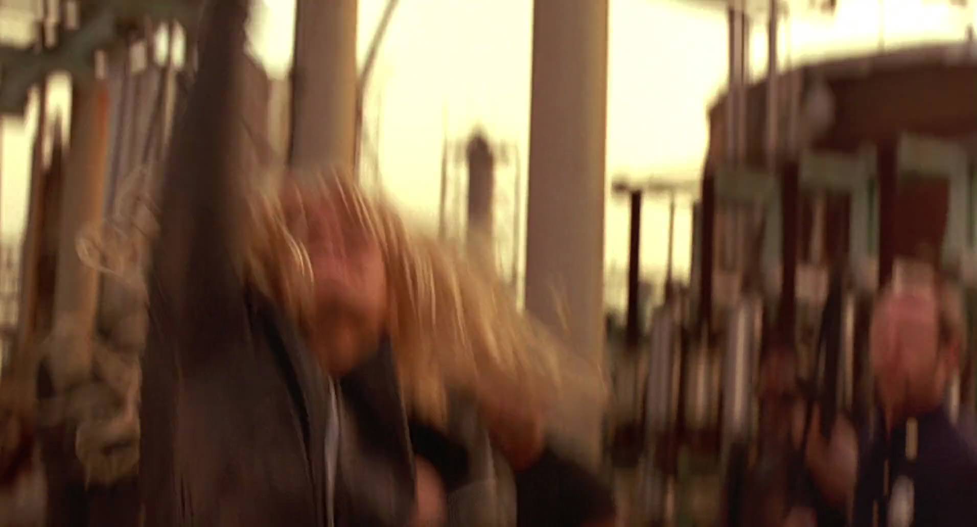Barb Wire (1996) screencap 9495