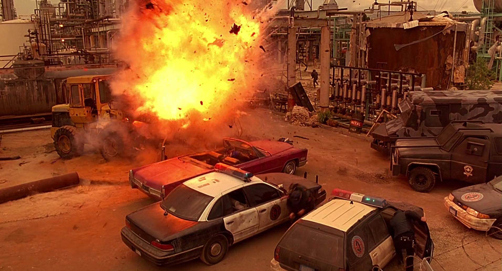 Barb Wire (1996) HD screenshot 9518