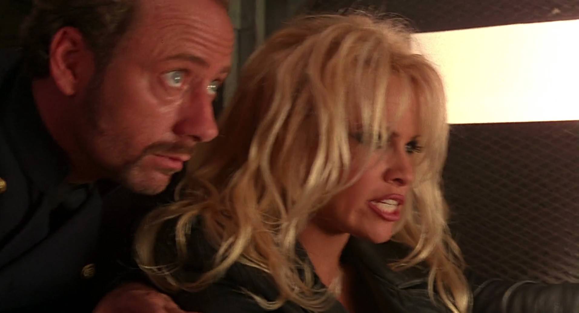 Barb Wire (1996) HD screenshot 9533