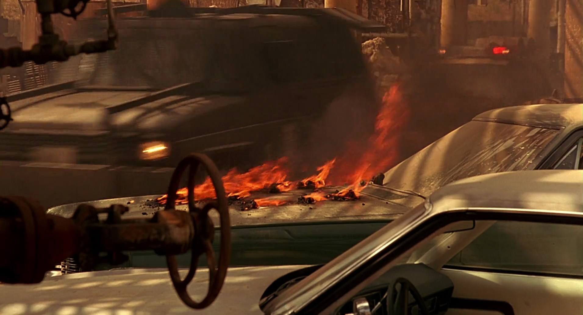 Barb Wire (1996) screencap 9567