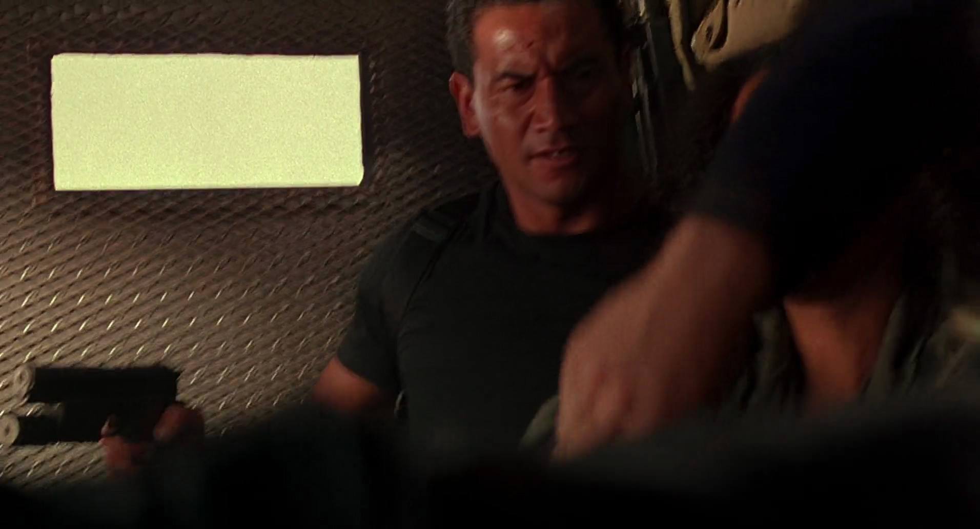 Barb Wire (1996) HD screenshot 9578