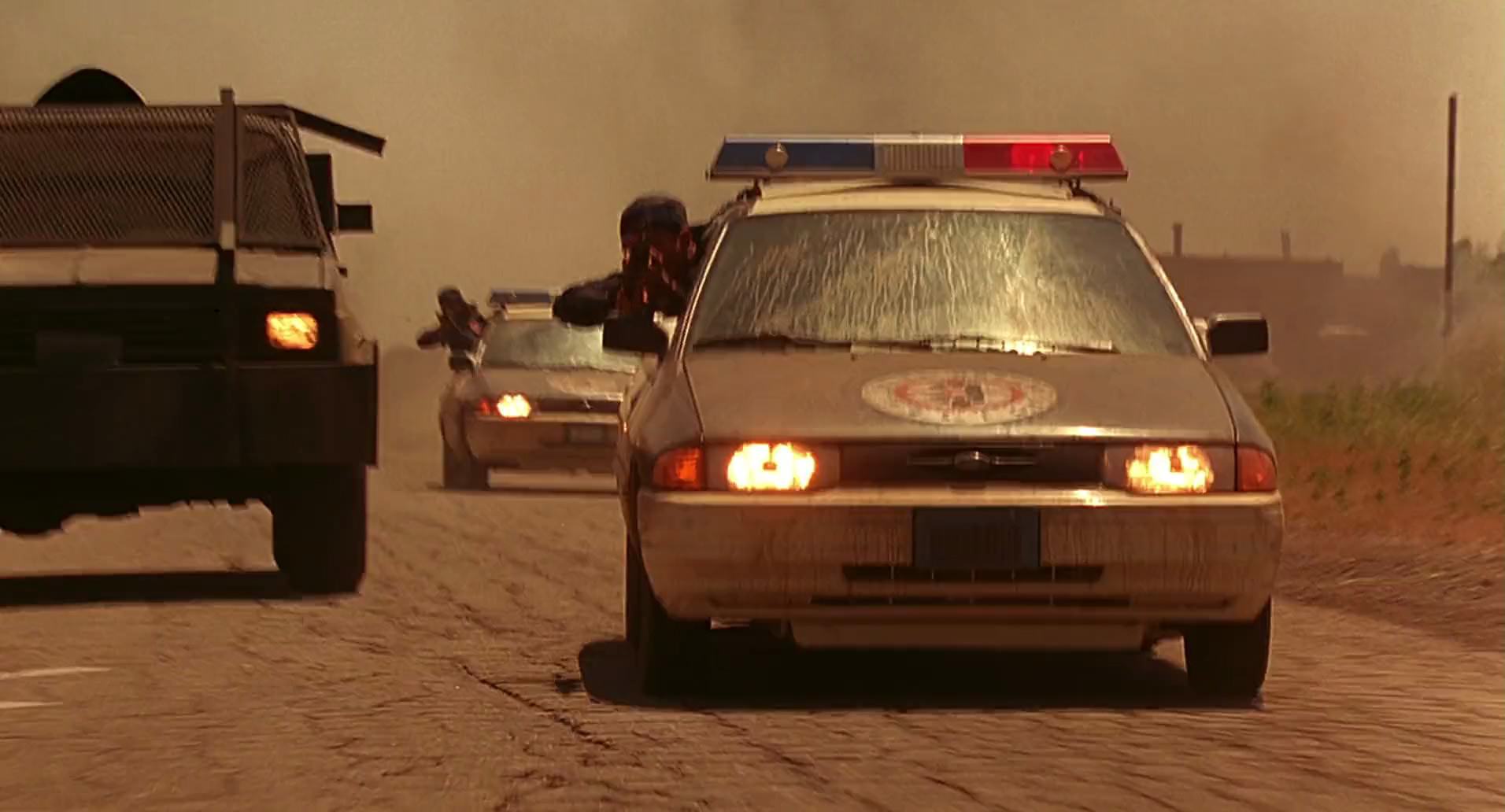 Barb Wire (1996) screencap 9591