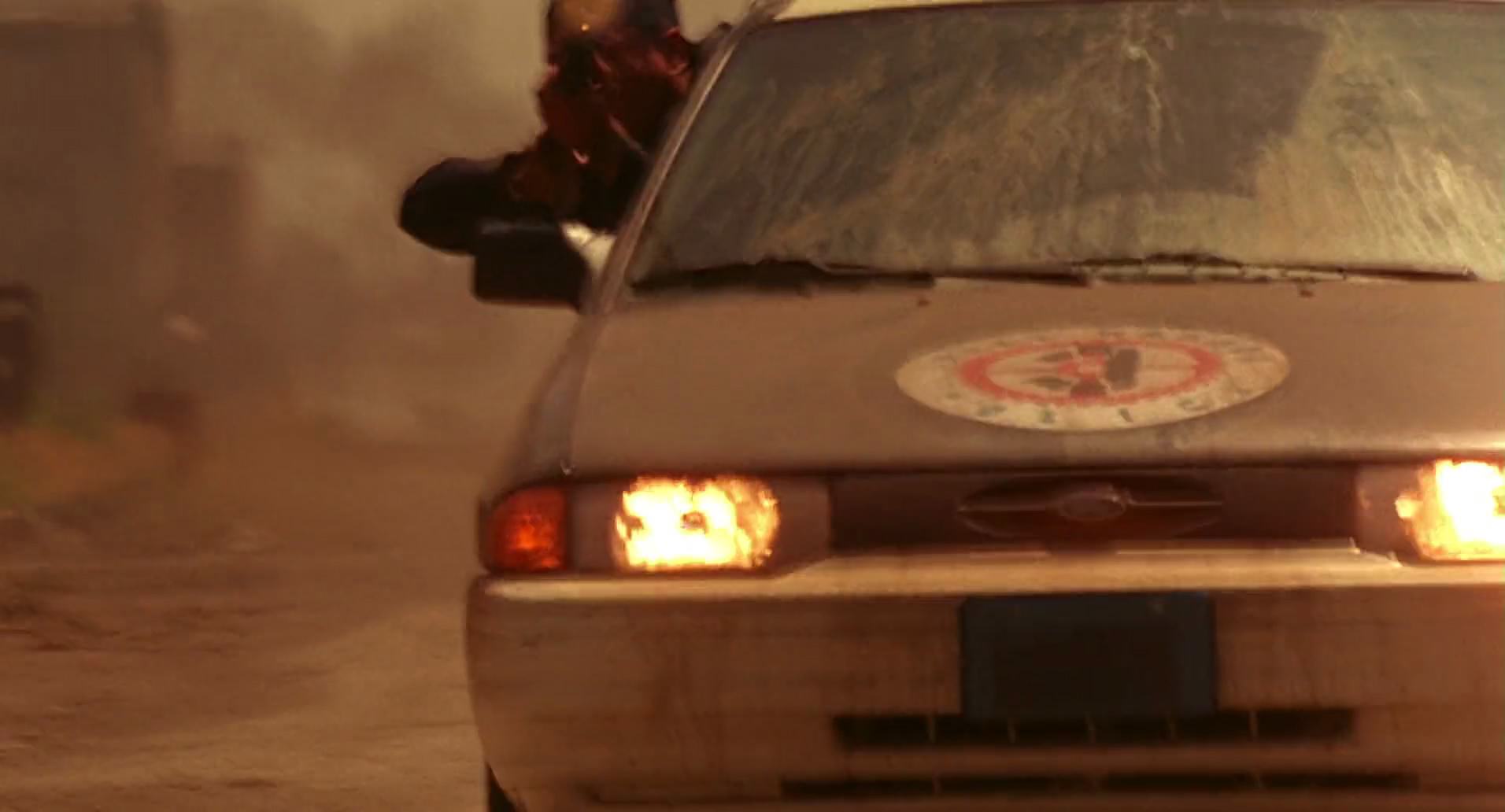 Barb Wire (1996) screencap 9597