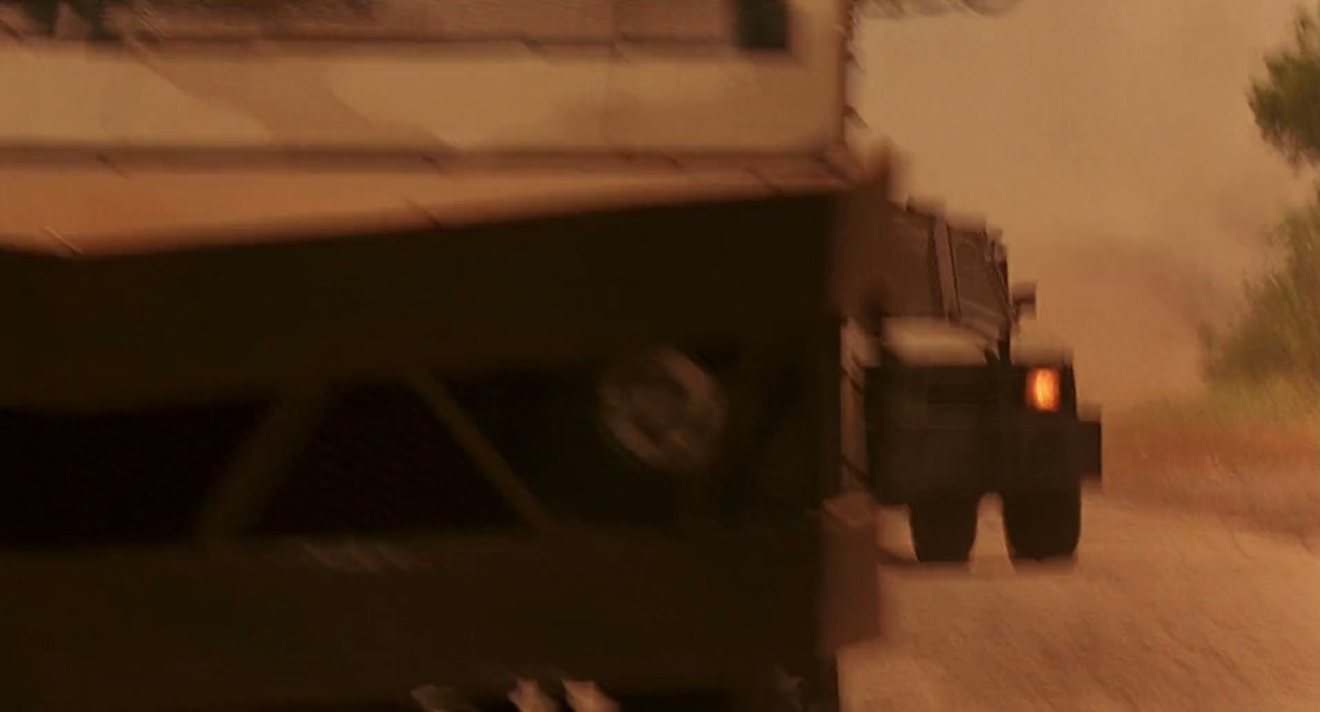 Barb Wire (1996) HD screenshot 9599
