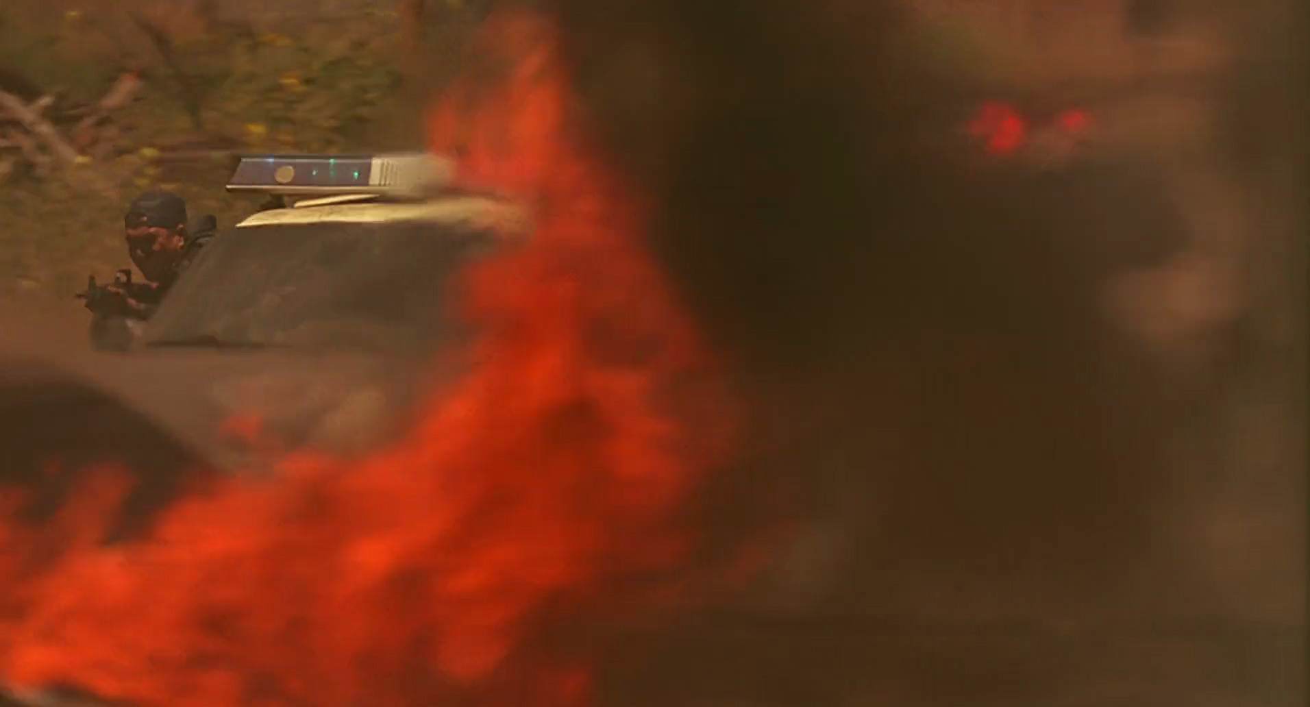 Barb Wire (1996) screencap 9651