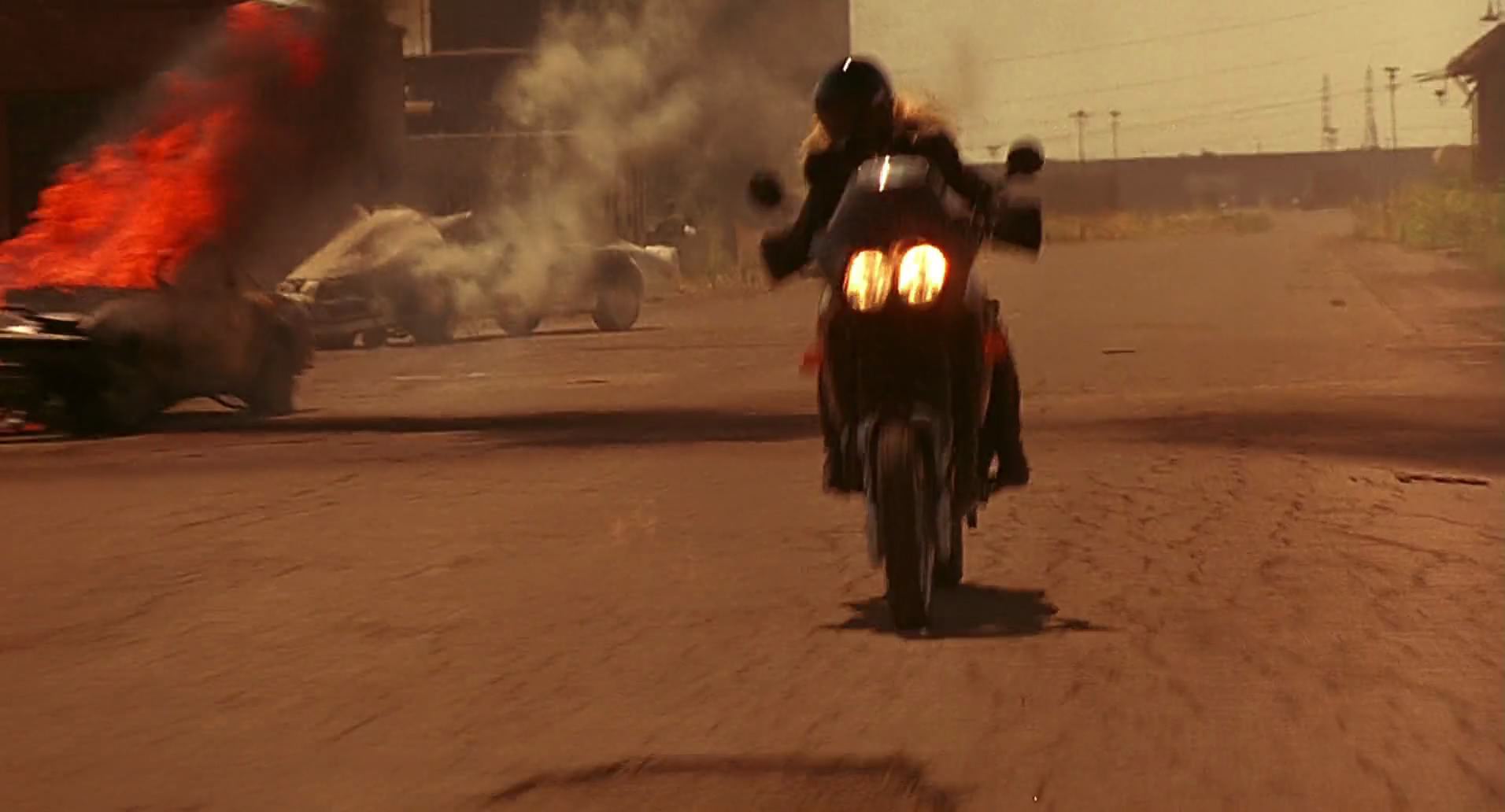 Barb Wire (1996) HD screenshot 9668