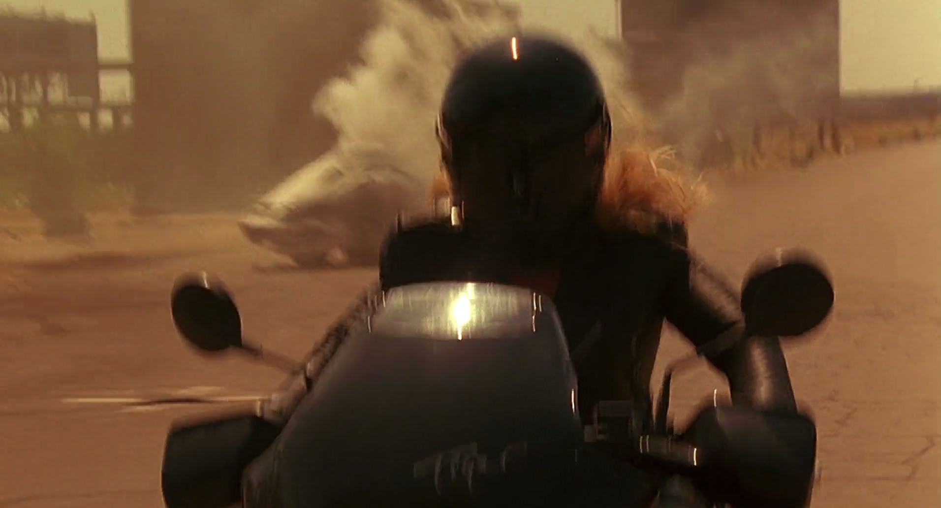 Barb Wire (1996) HD screenshot 9677
