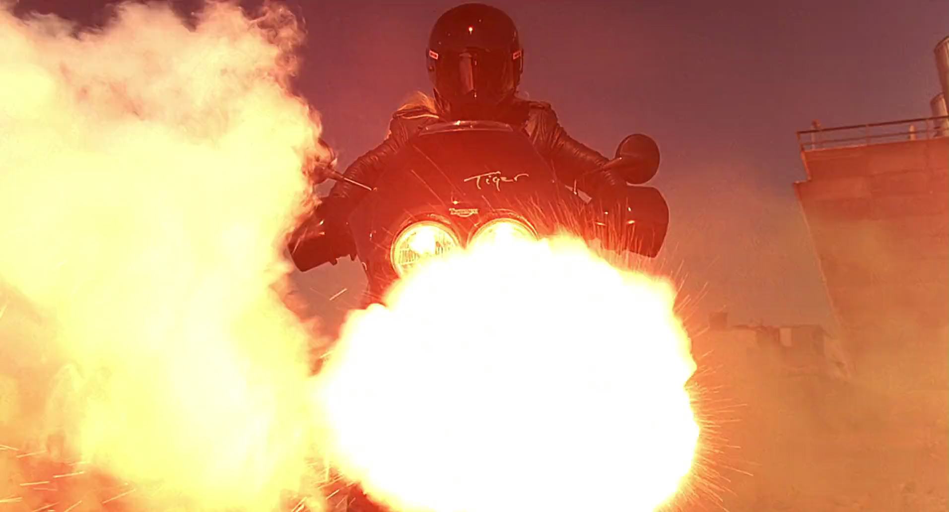 Barb Wire (1996) HD screenshot 9686
