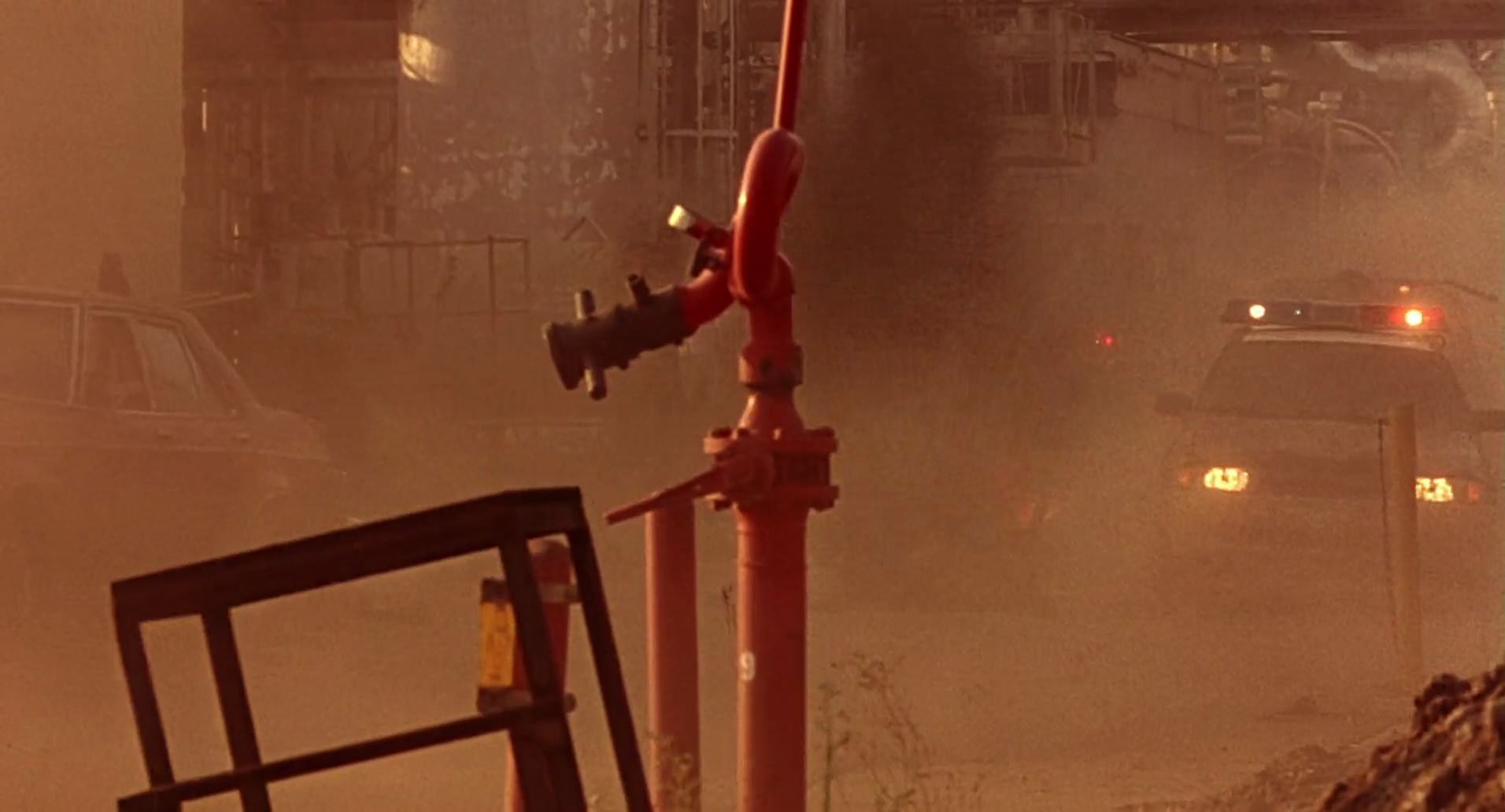 Barb Wire (1996) screencap 9687