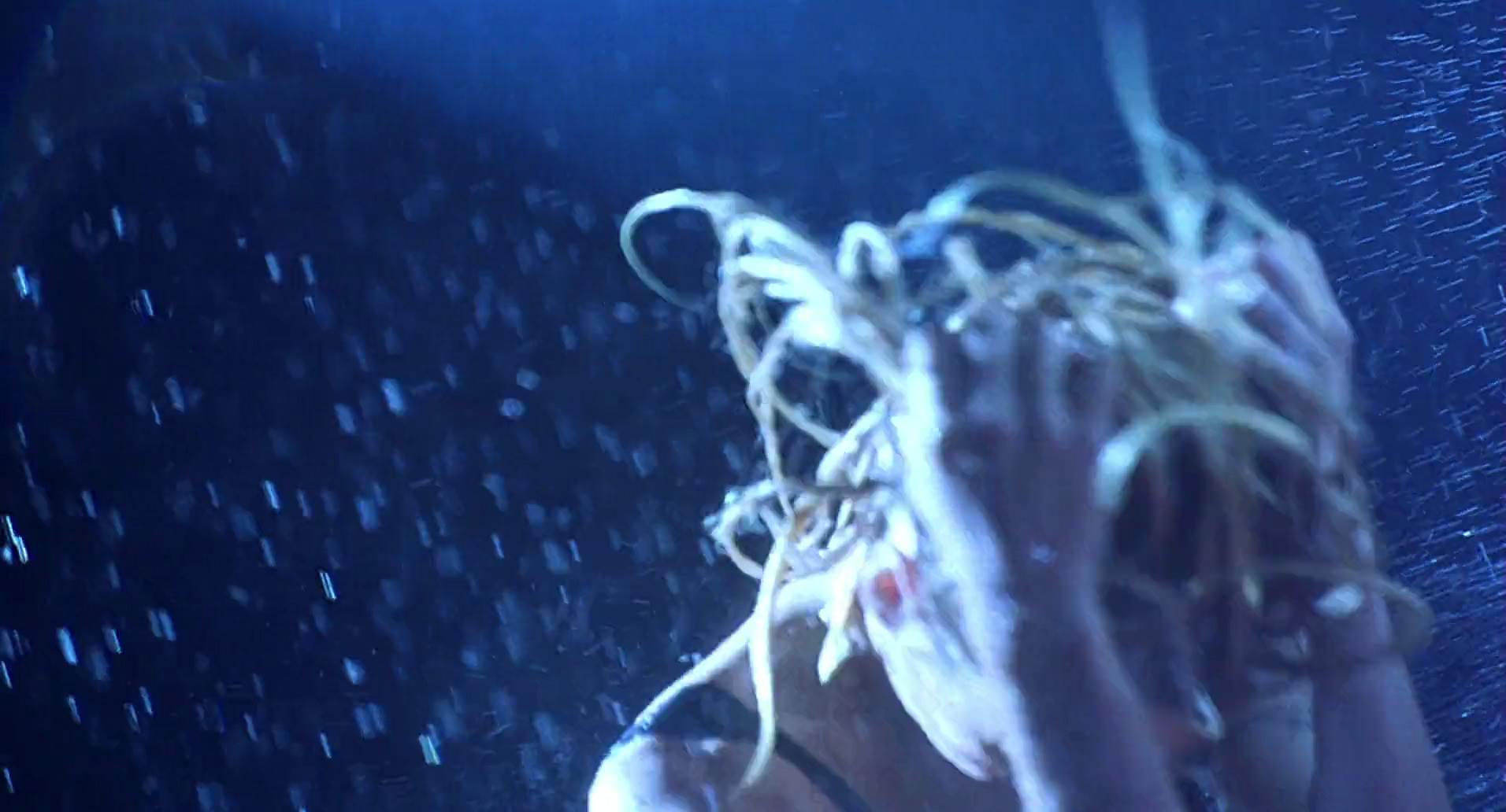 Barb Wire (1996) movie still 97