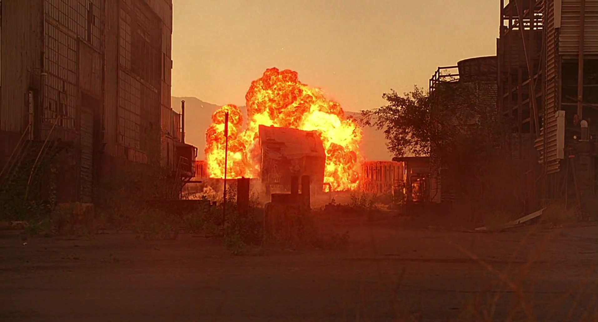 Barb Wire (1996) movie still 9712