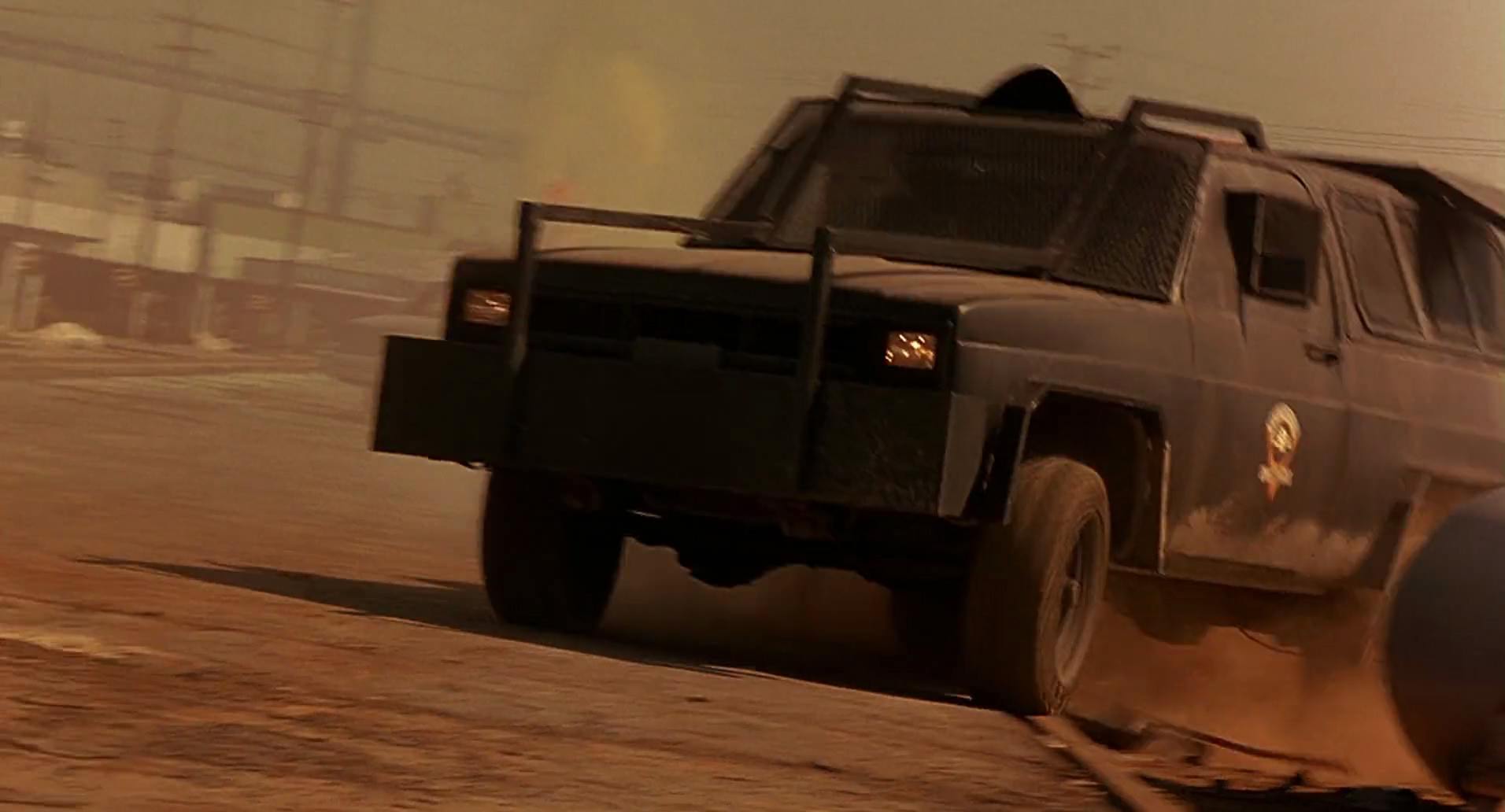 Barb Wire (1996) HD screenshot 9728
