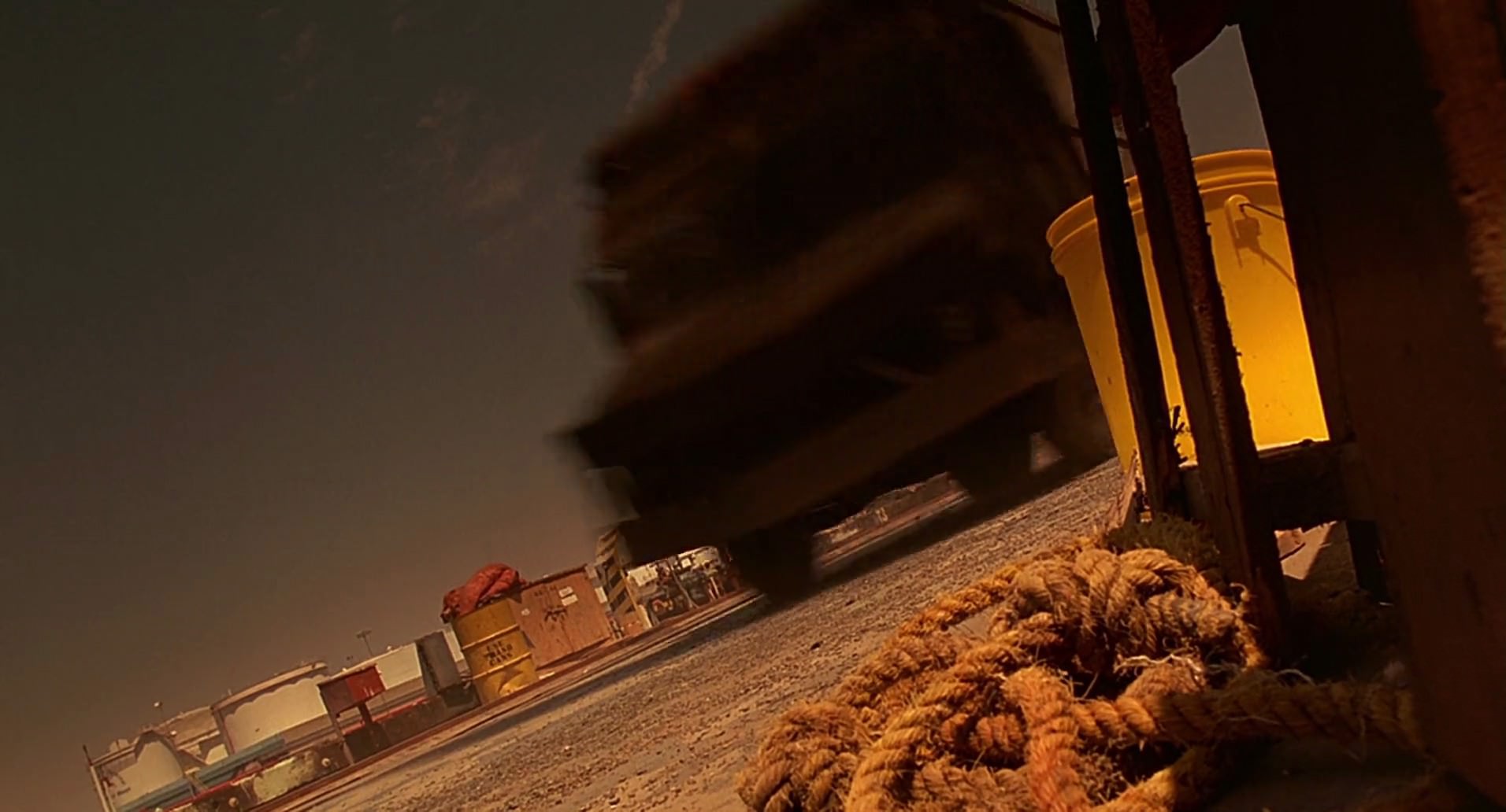 Barb Wire (1996) screencap 9732