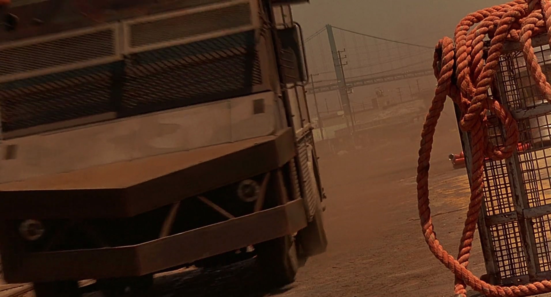 Barb Wire (1996) screencap 9750