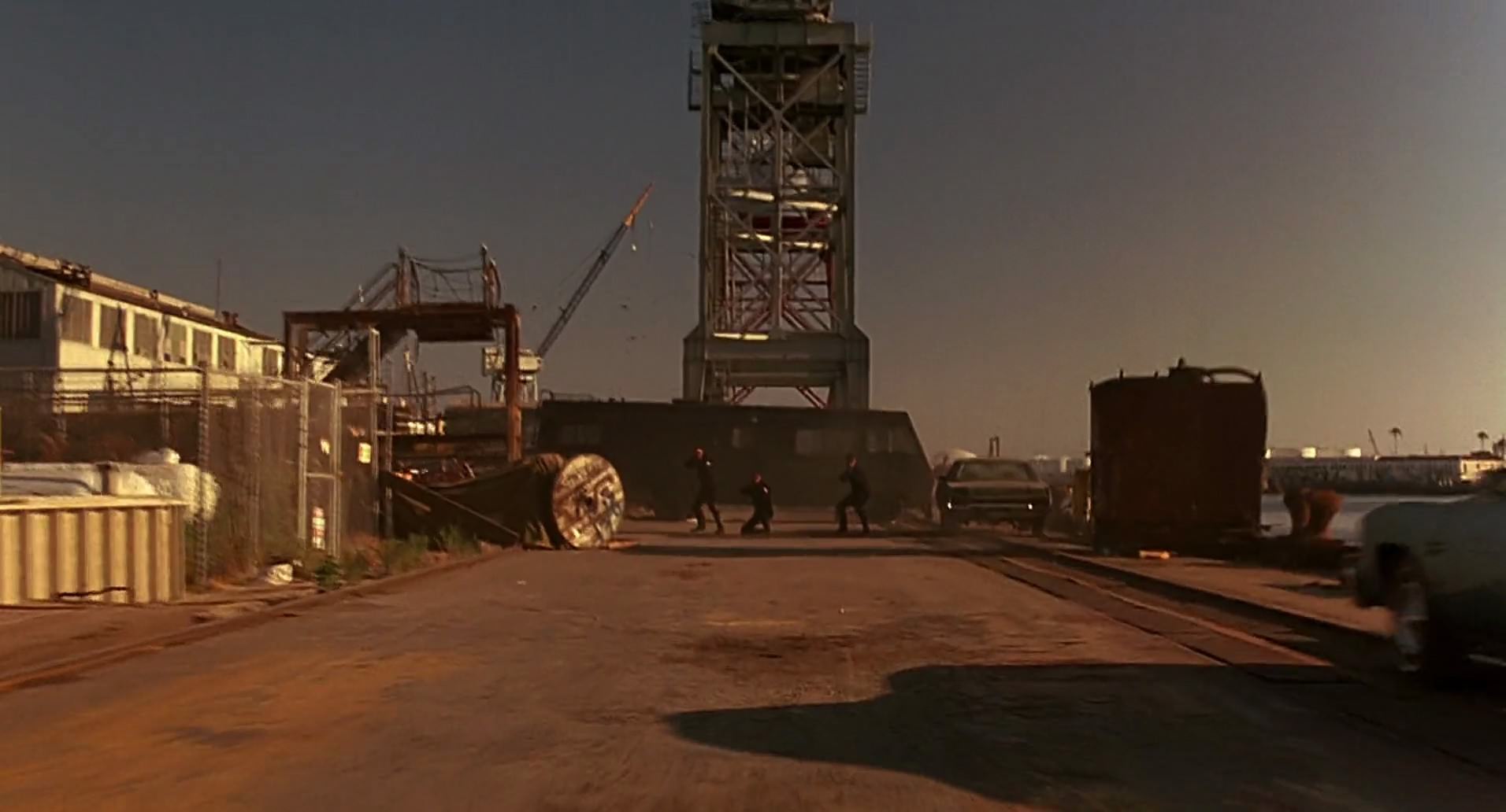 Barb Wire (1996) HD screenshot 9752