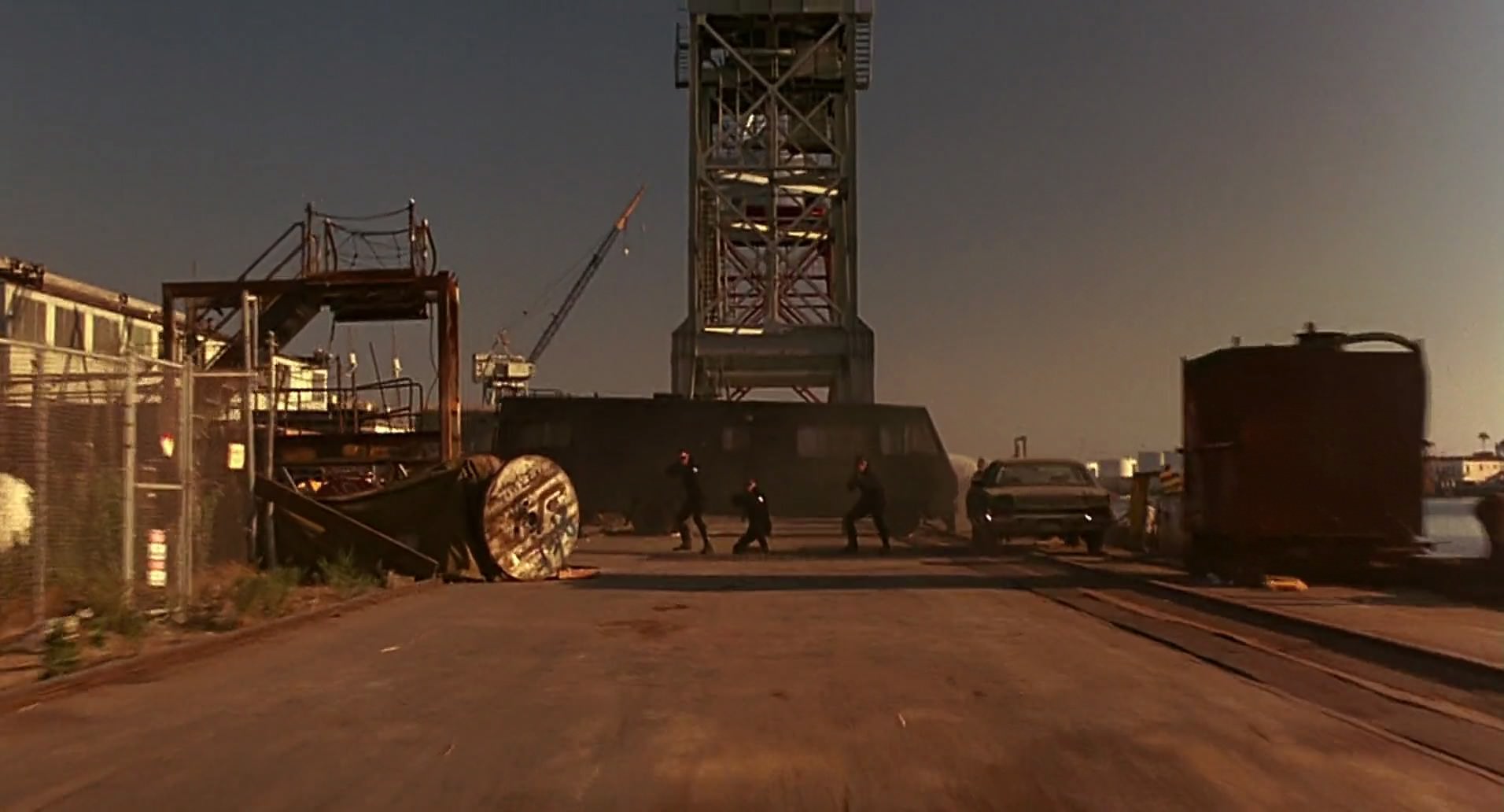 Barb Wire (1996) screencap 9753
