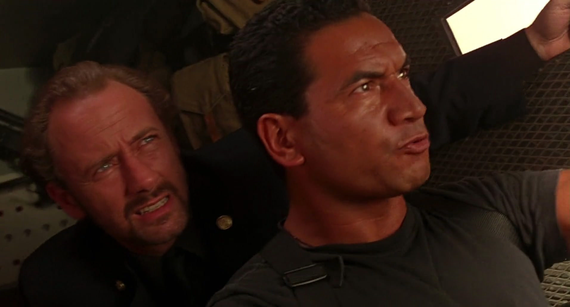 Barb Wire (1996) HD screenshot 9755