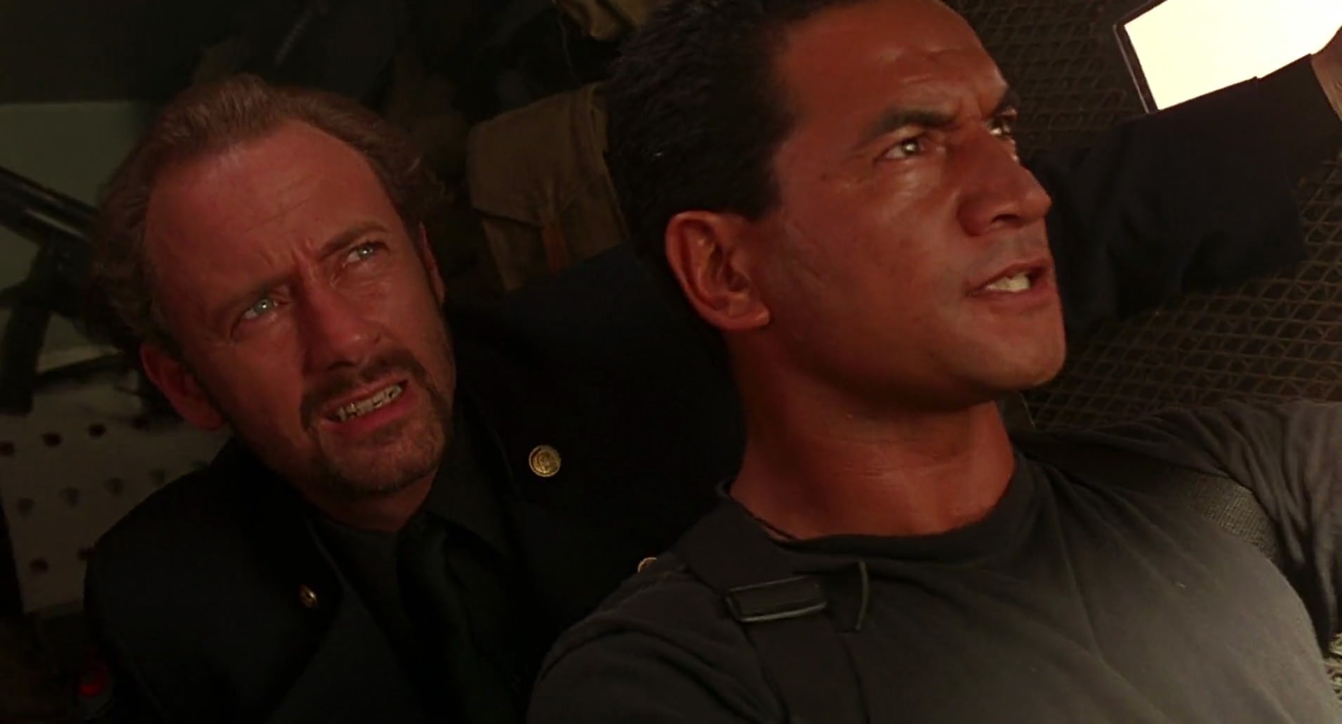 Barb Wire (1996) screencap 9756