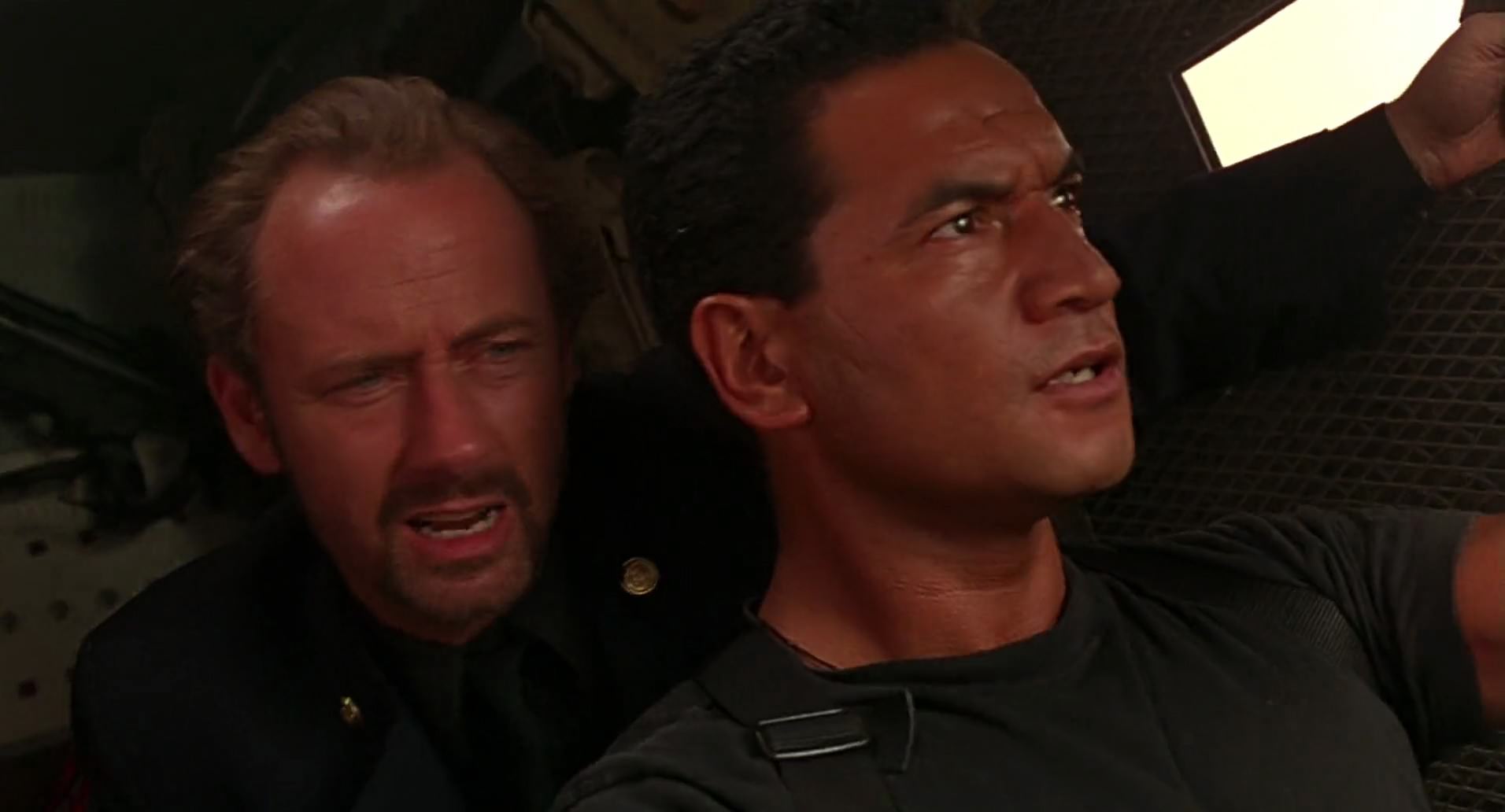 Barb Wire (1996) screencap 9762