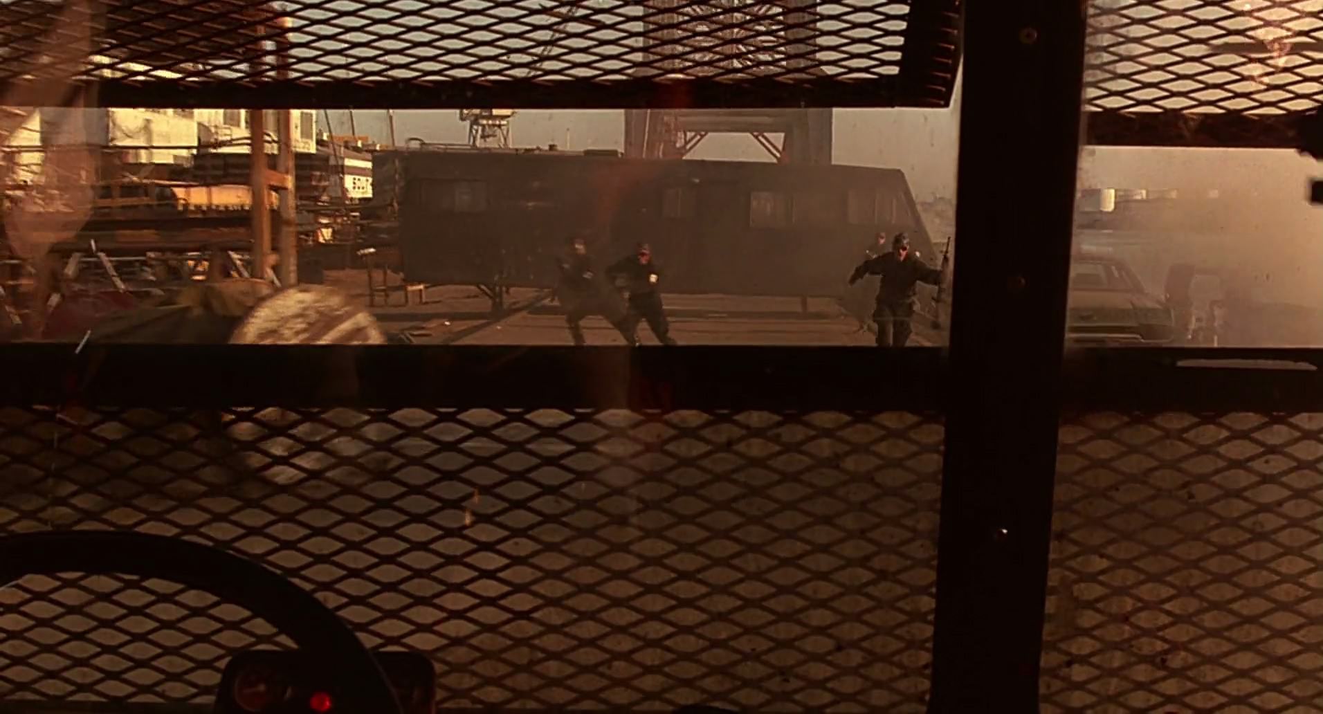 Barb Wire (1996) HD screenshot 9764