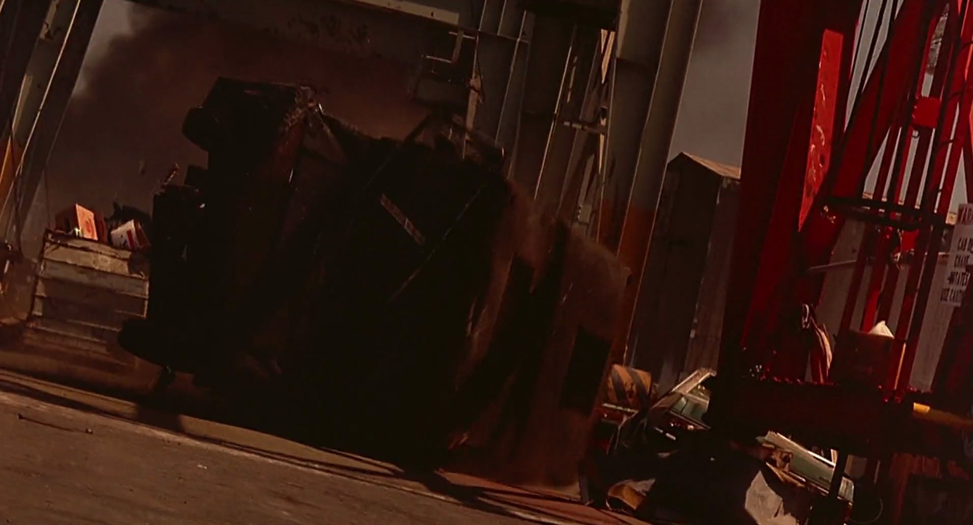 Barb Wire (1996) HD screenshot 9803