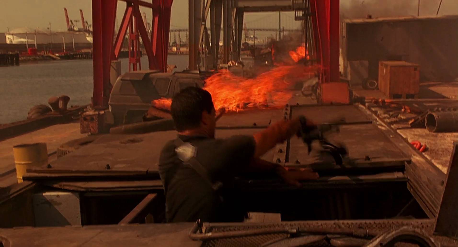 Barb Wire (1996) screencap 9837