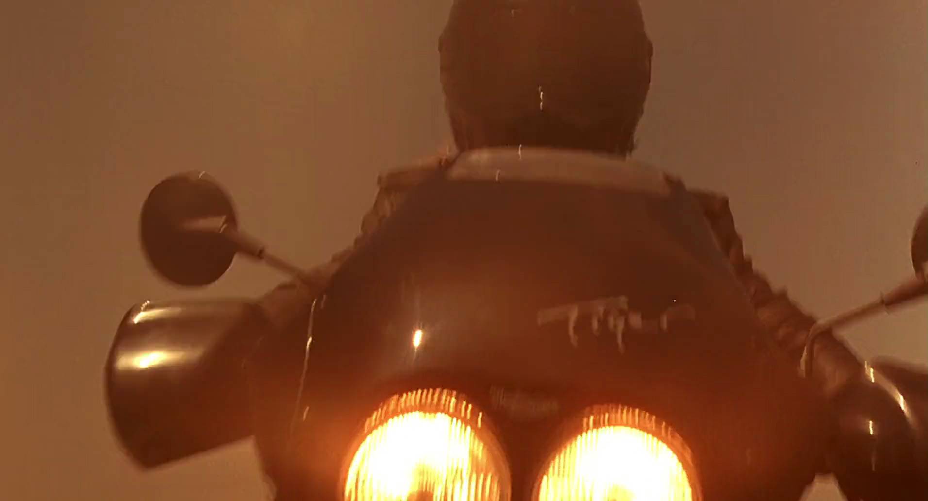 Barb Wire (1996) screencap 9840