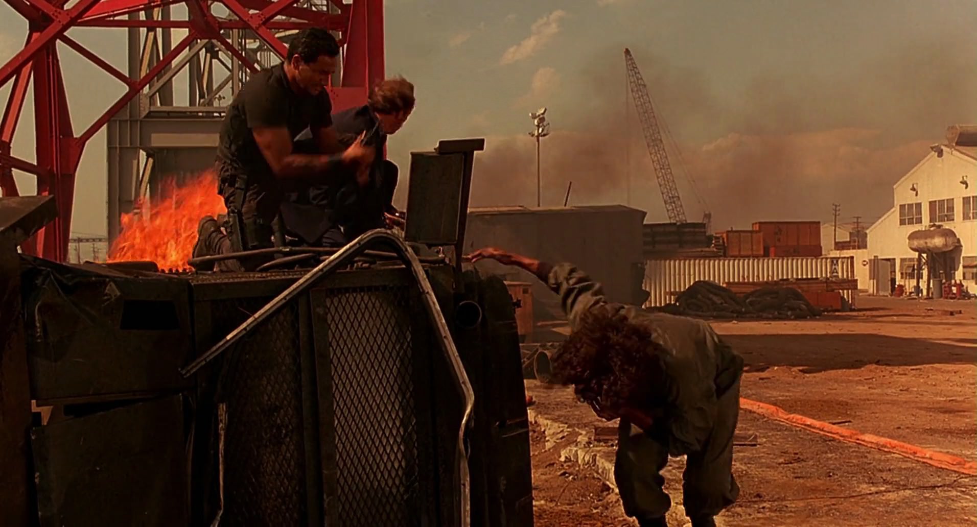 Barb Wire (1996) screencap 9846