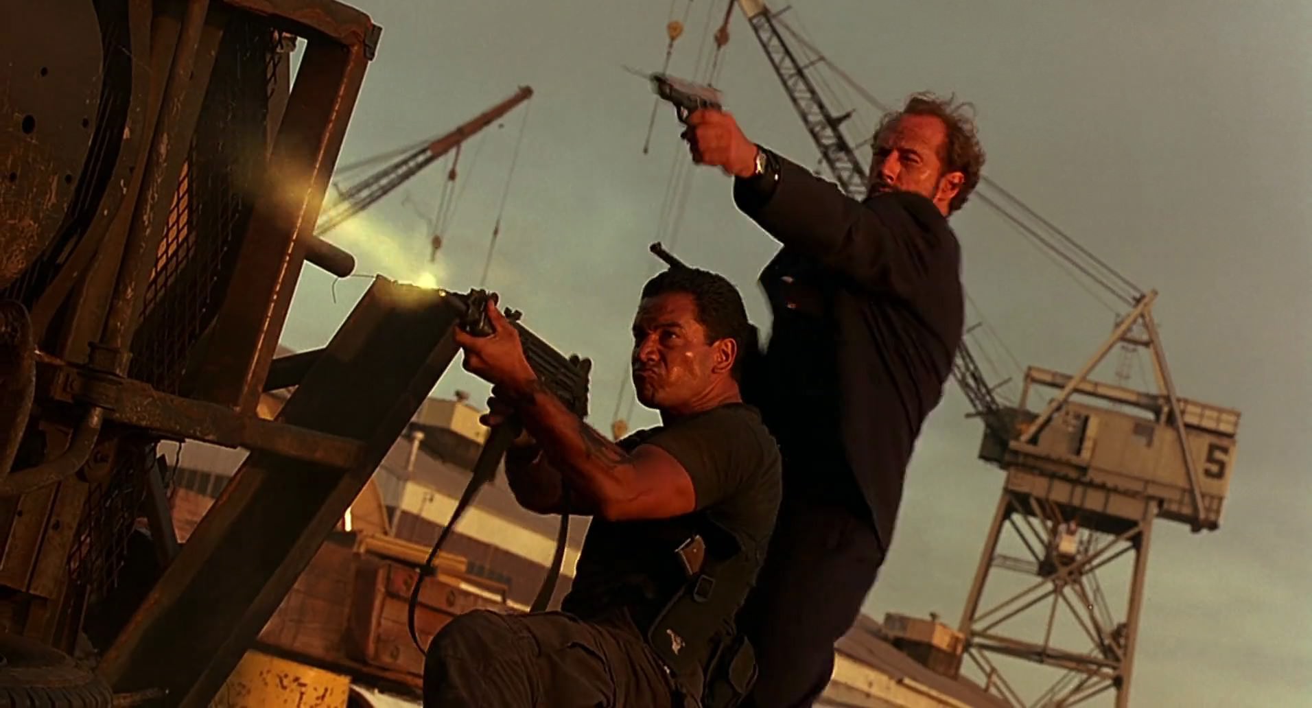 Barb Wire (1996) HD screenshot 9872