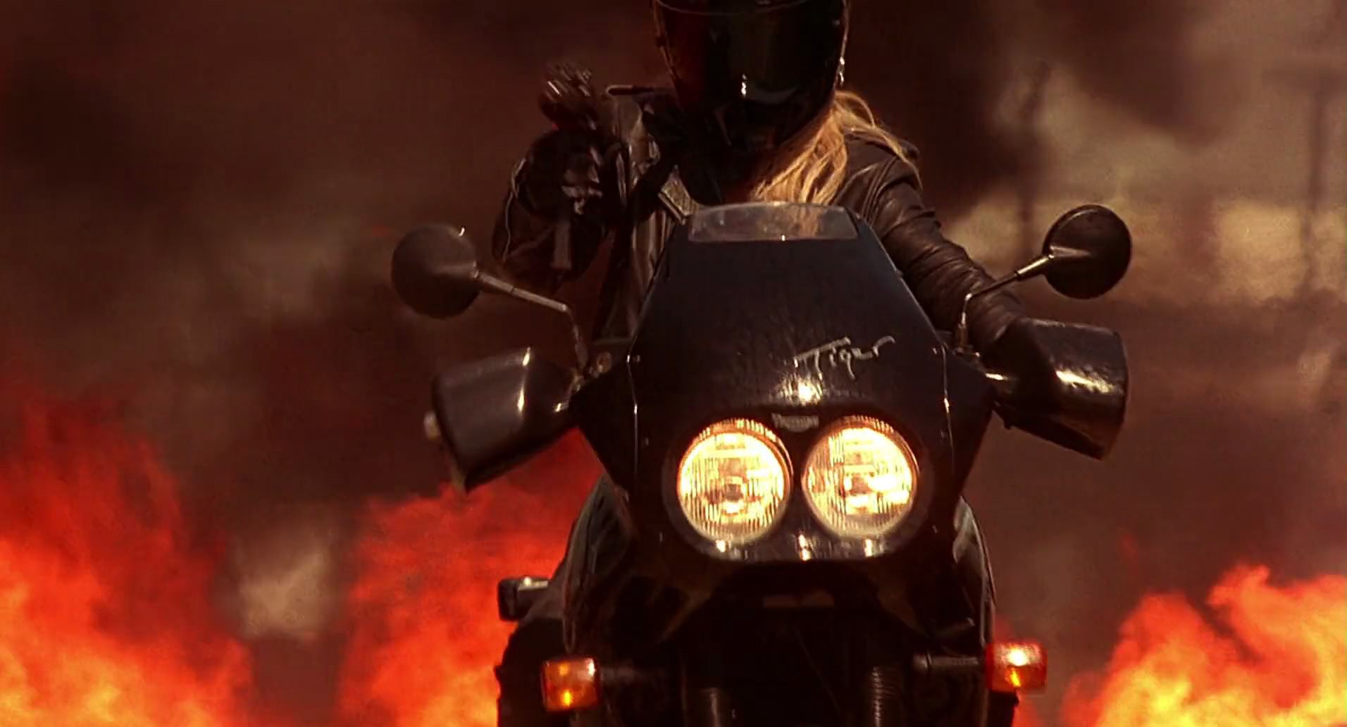 Barb Wire (1996) movie still 9883