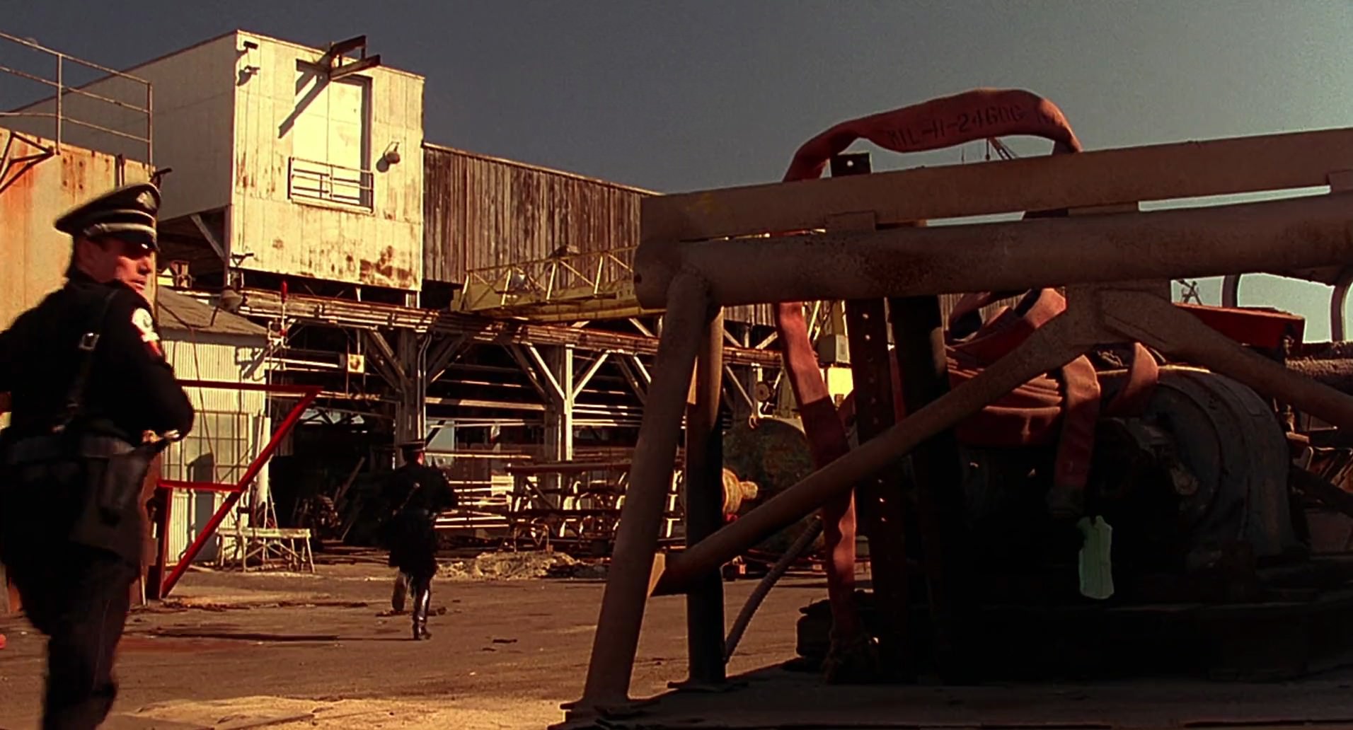 Barb Wire (1996) screencap 9894