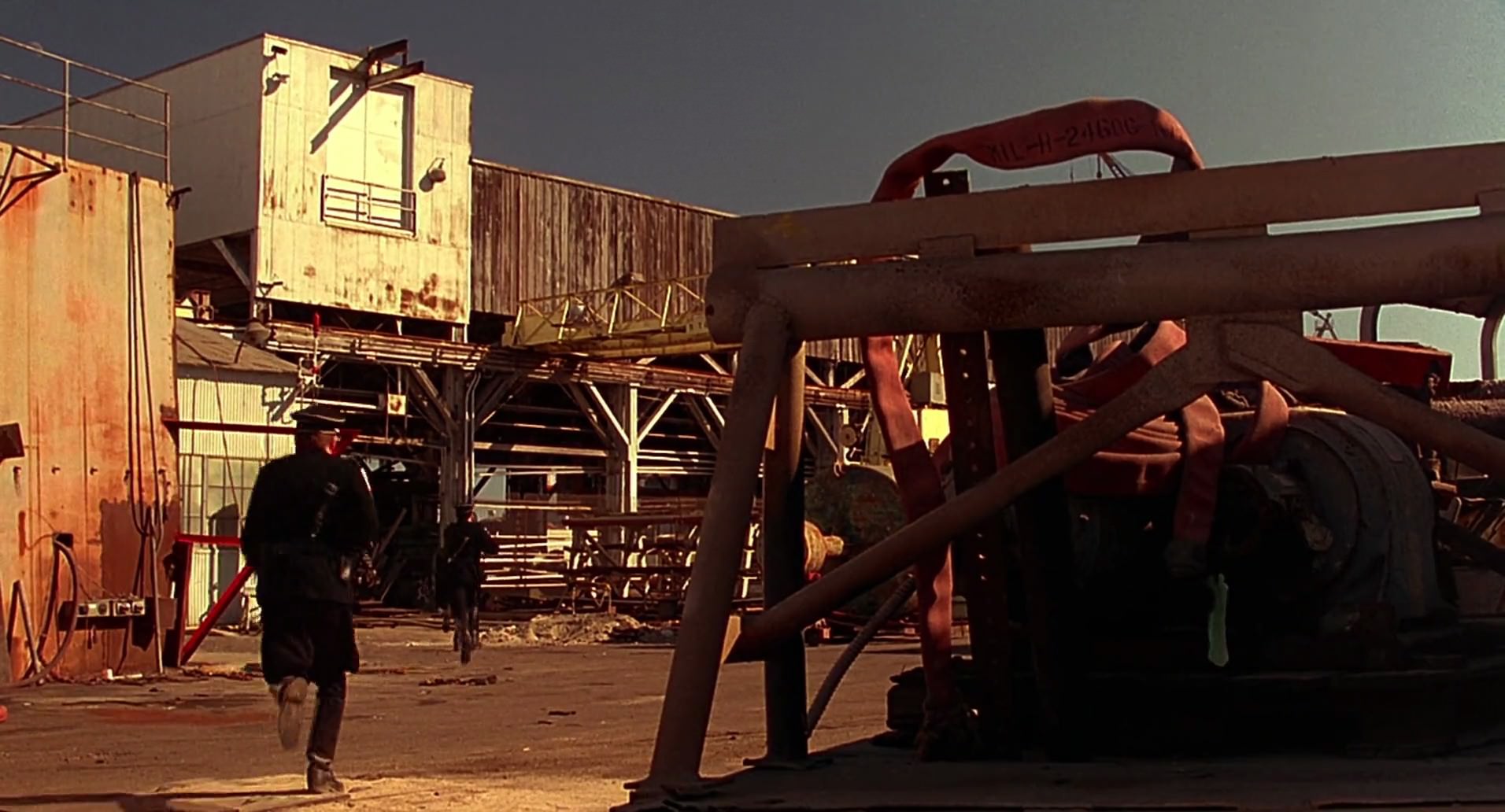 Barb Wire (1996) HD screenshot 9896