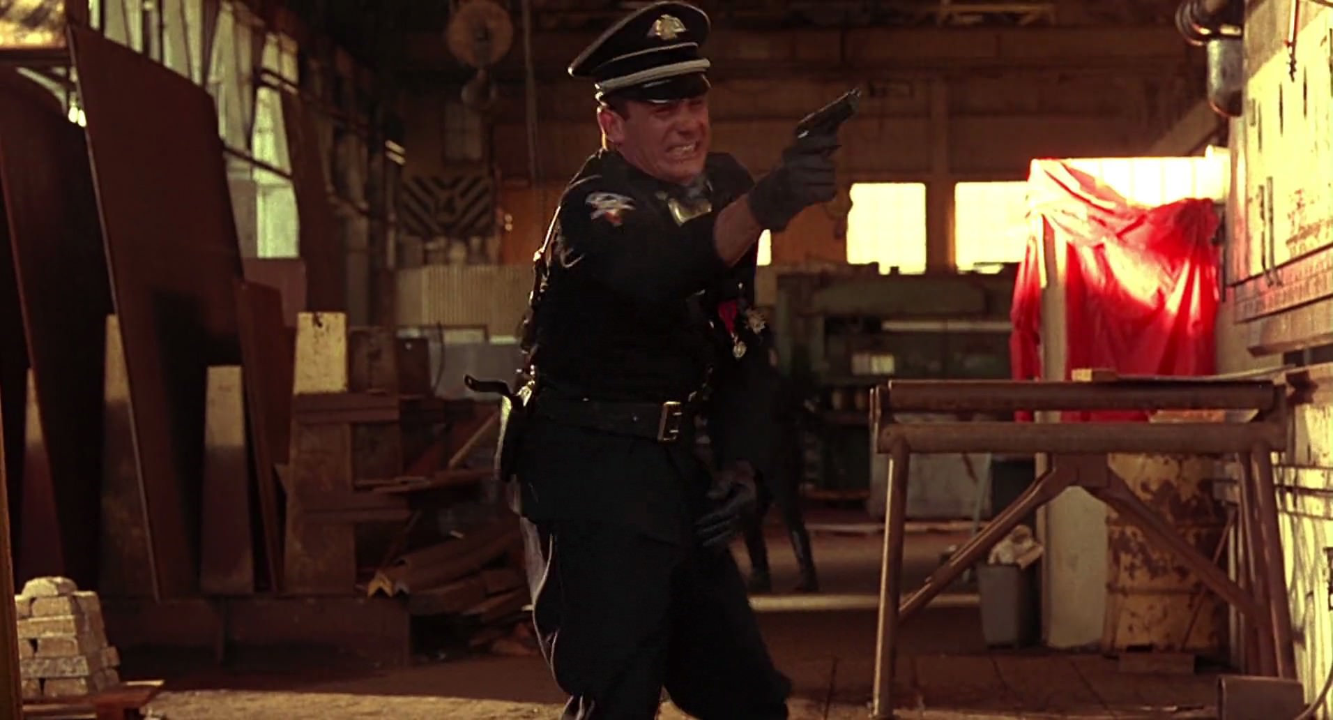 Barb Wire (1996) screencap 9921