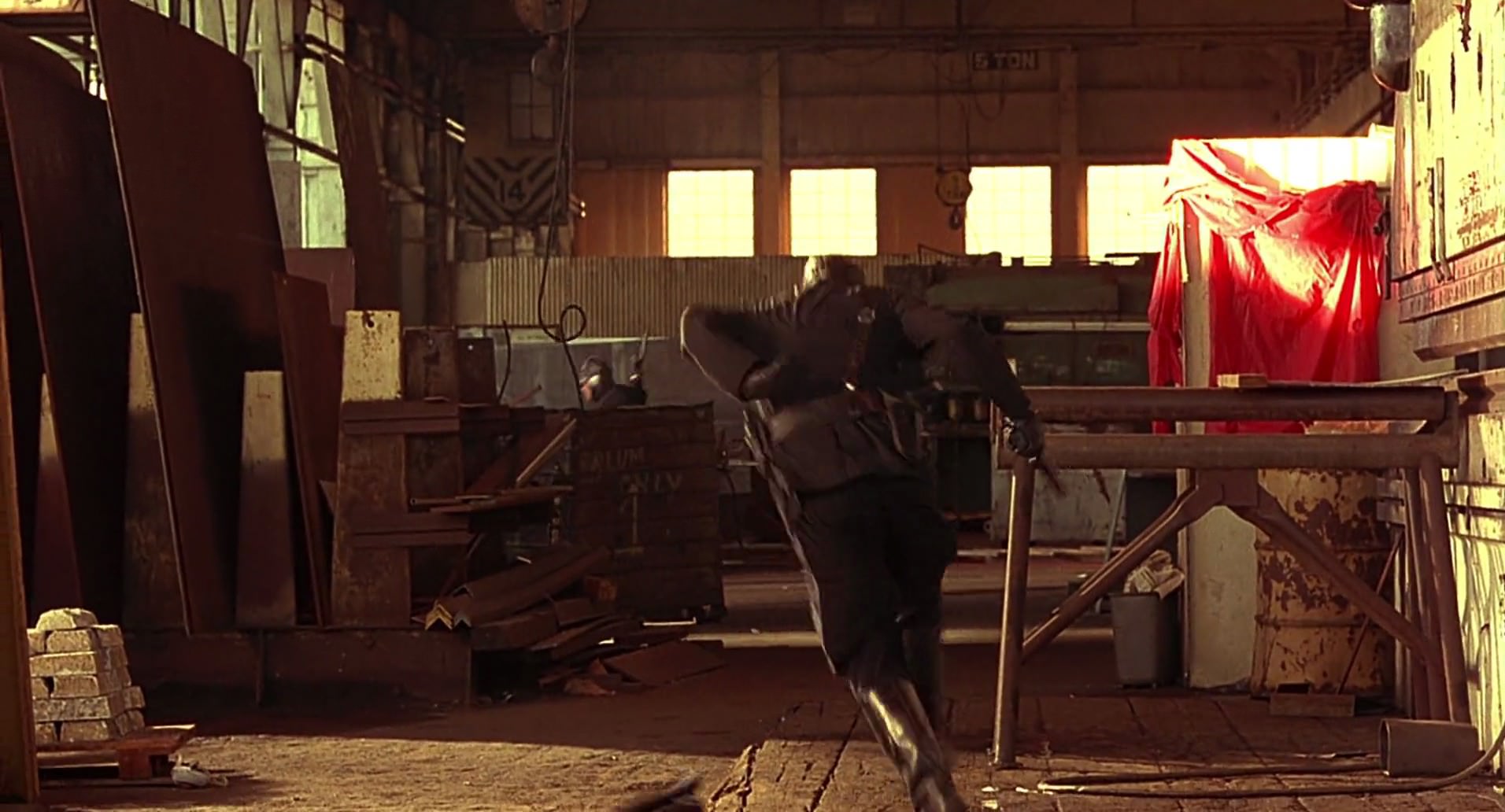 Barb Wire (1996) HD screenshot 9926