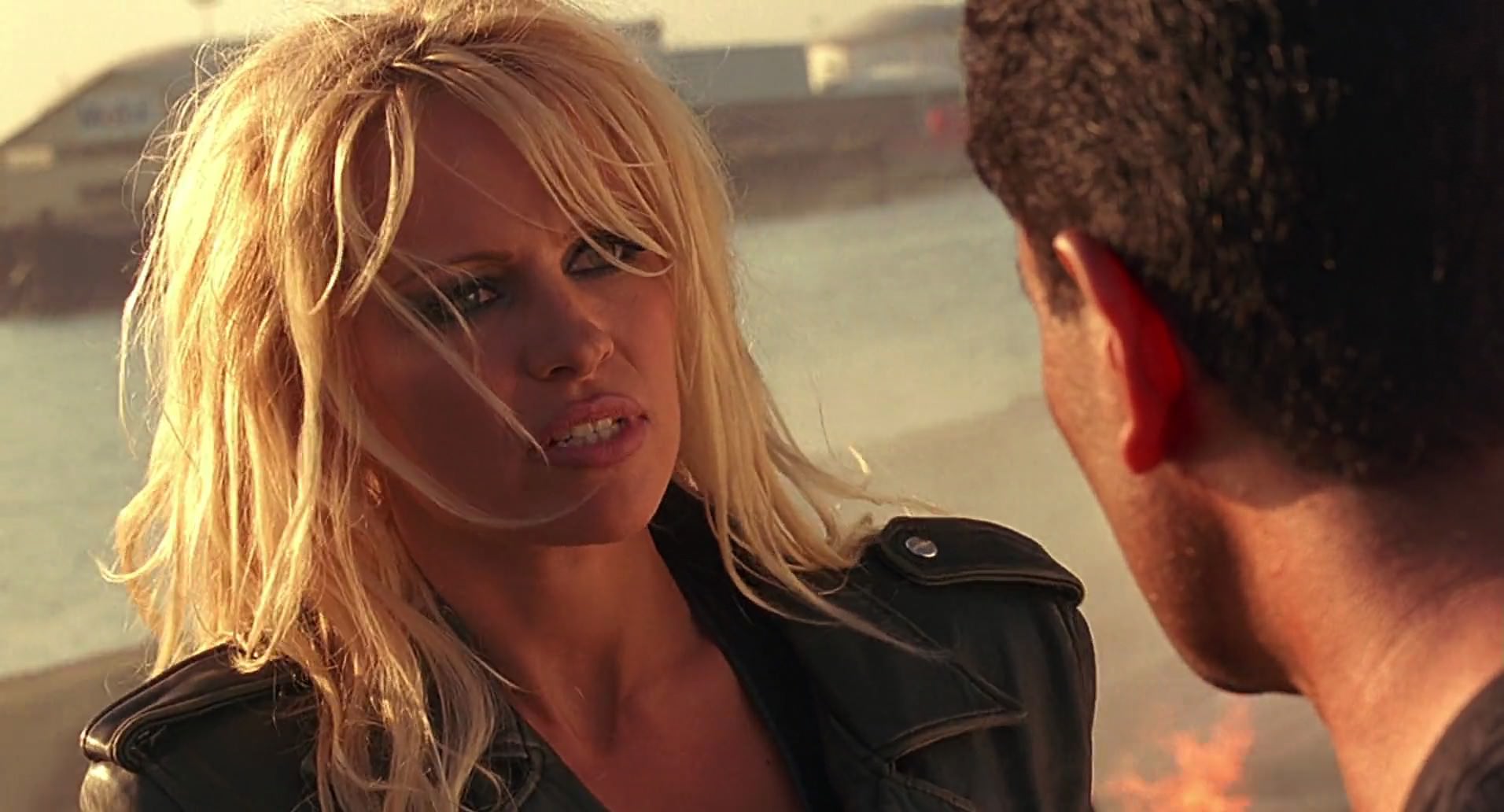 Barb Wire (1996) screencap 9993