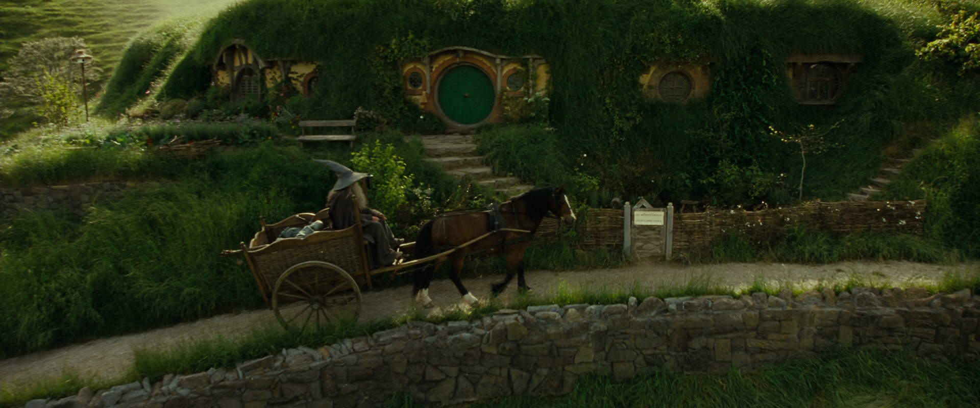 The Lord of the Rings: The Fellowship of the Ring (2001) movie still 1600