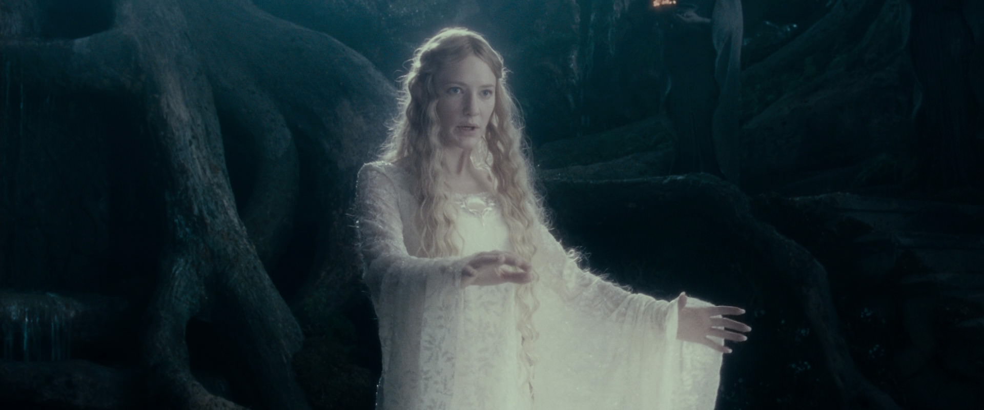 The Lord of the Rings: The Fellowship of the Ring (2001) movie still 19453