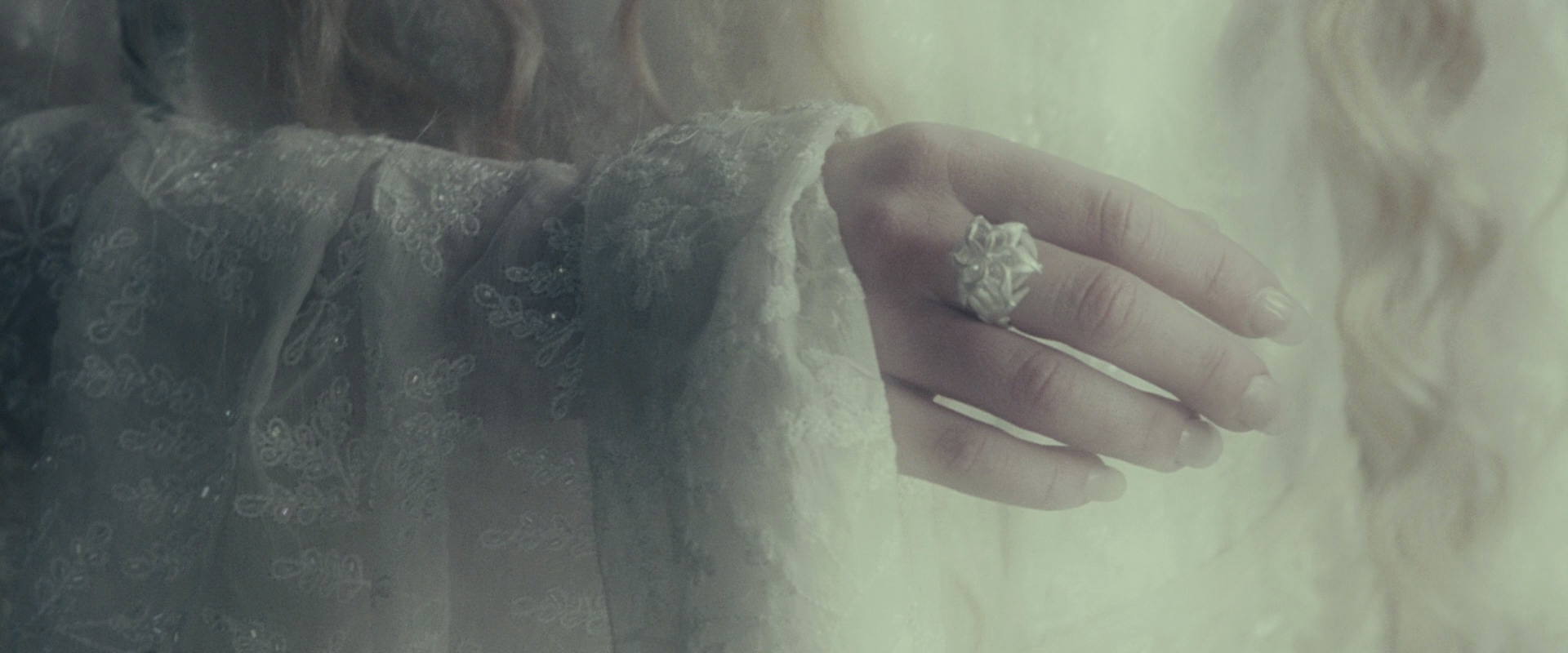 The Lord of the Rings: The Fellowship of the Ring (2001) movie still 19570