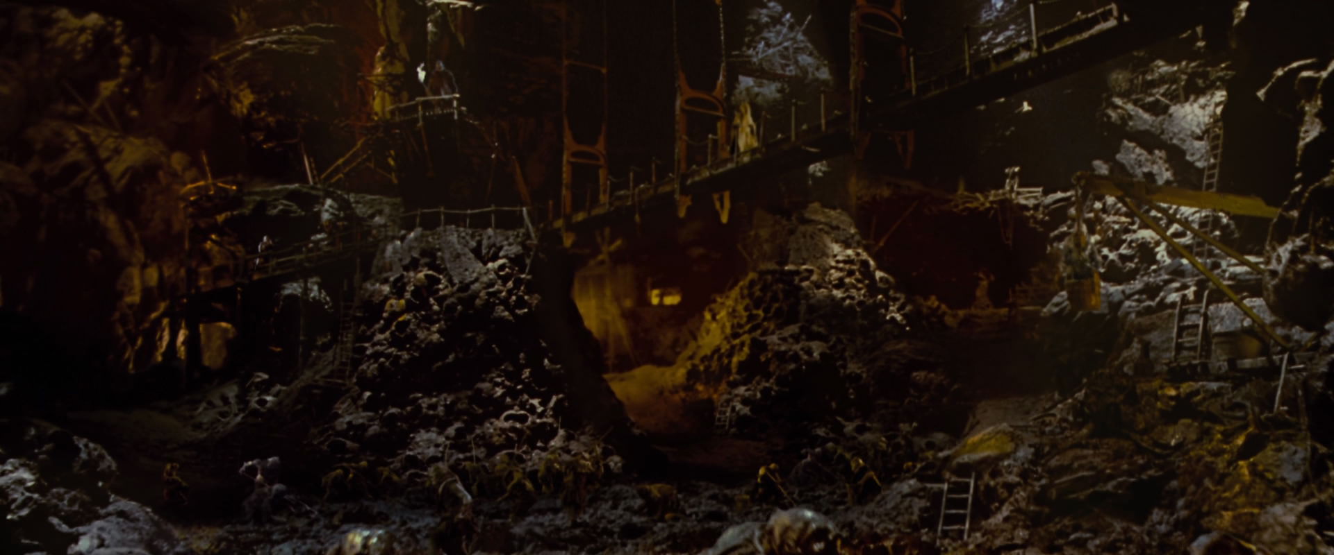 The Lord of the Rings: The Fellowship of the Ring (2001) movie still 8977