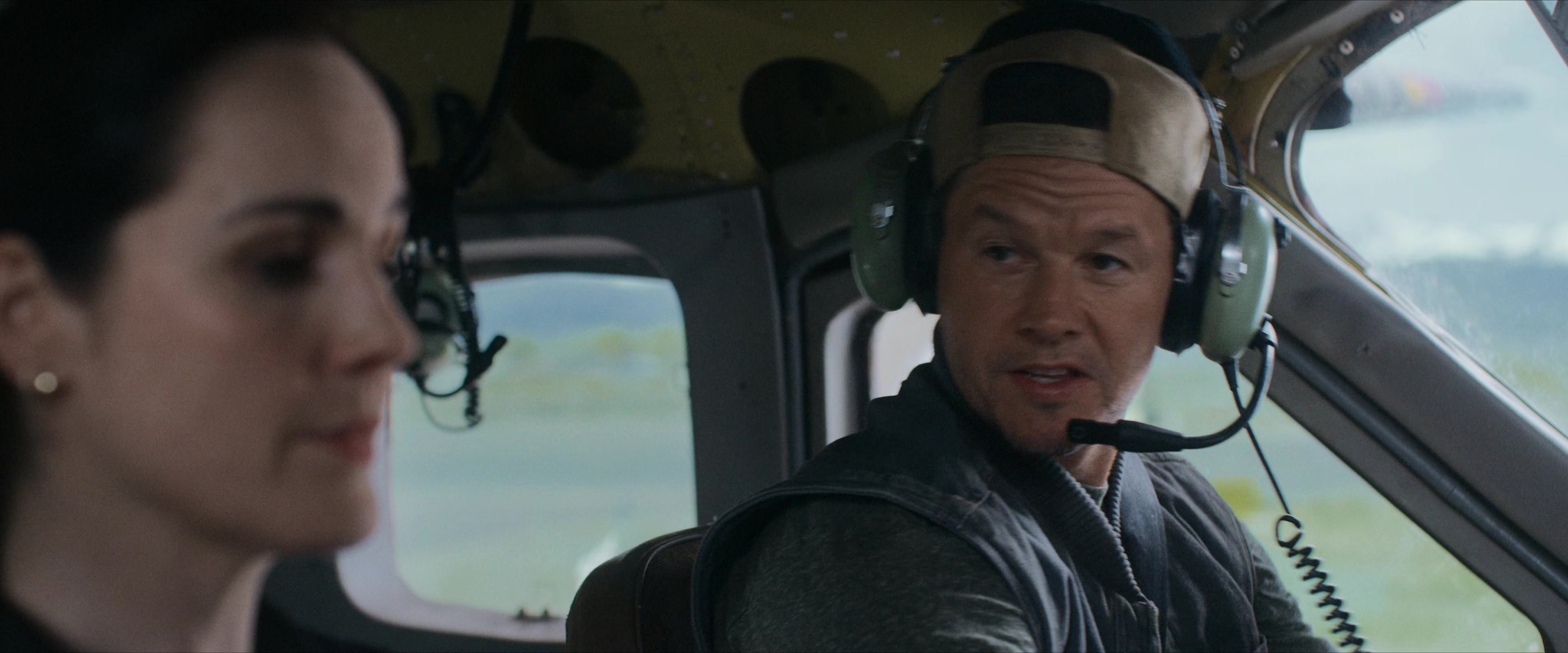 Flight Risk (2025) [4K] screencap 1002