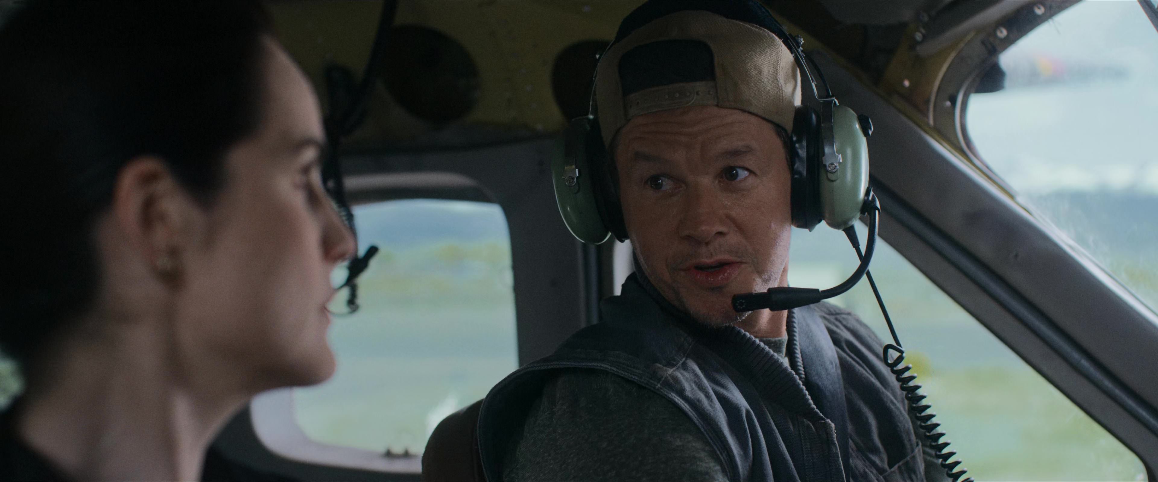 Flight Risk (2025) [4K] screencap 1005