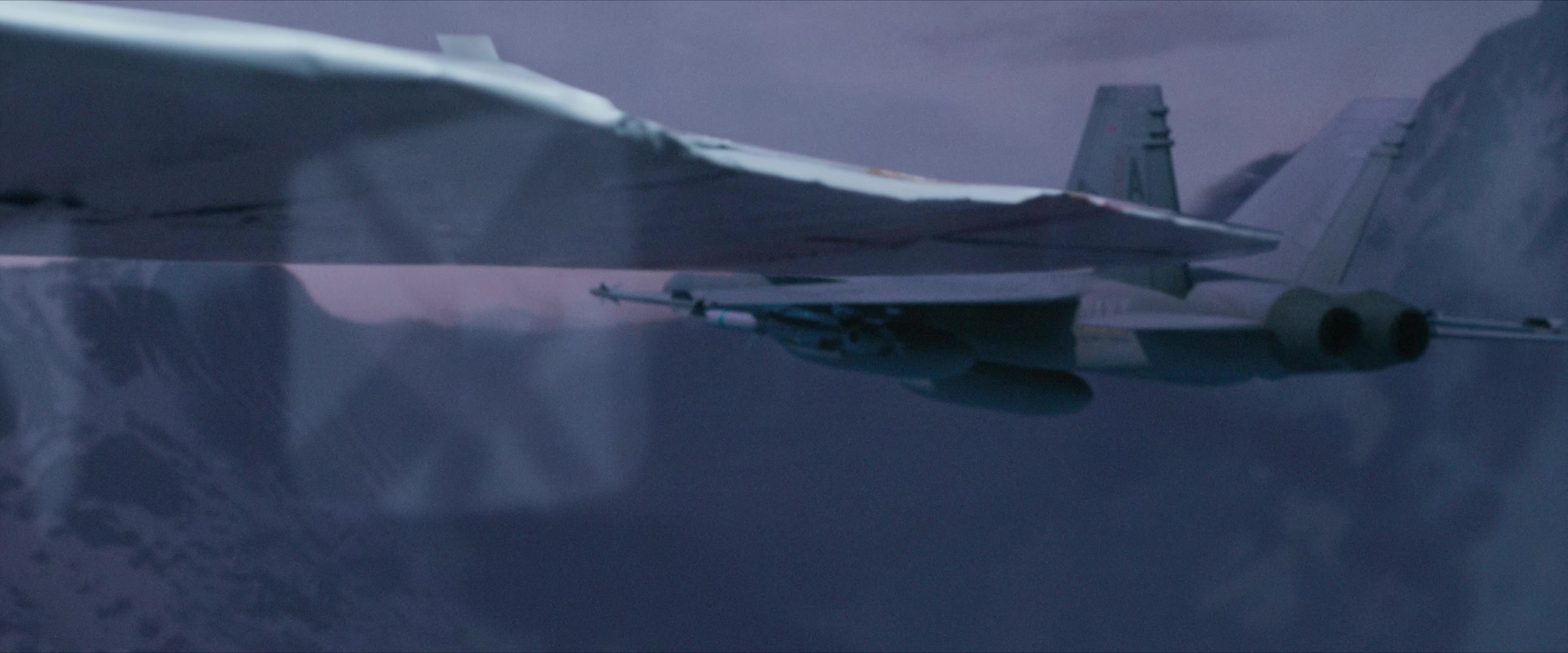 Flight Risk (2025) [4K] screencap 10053