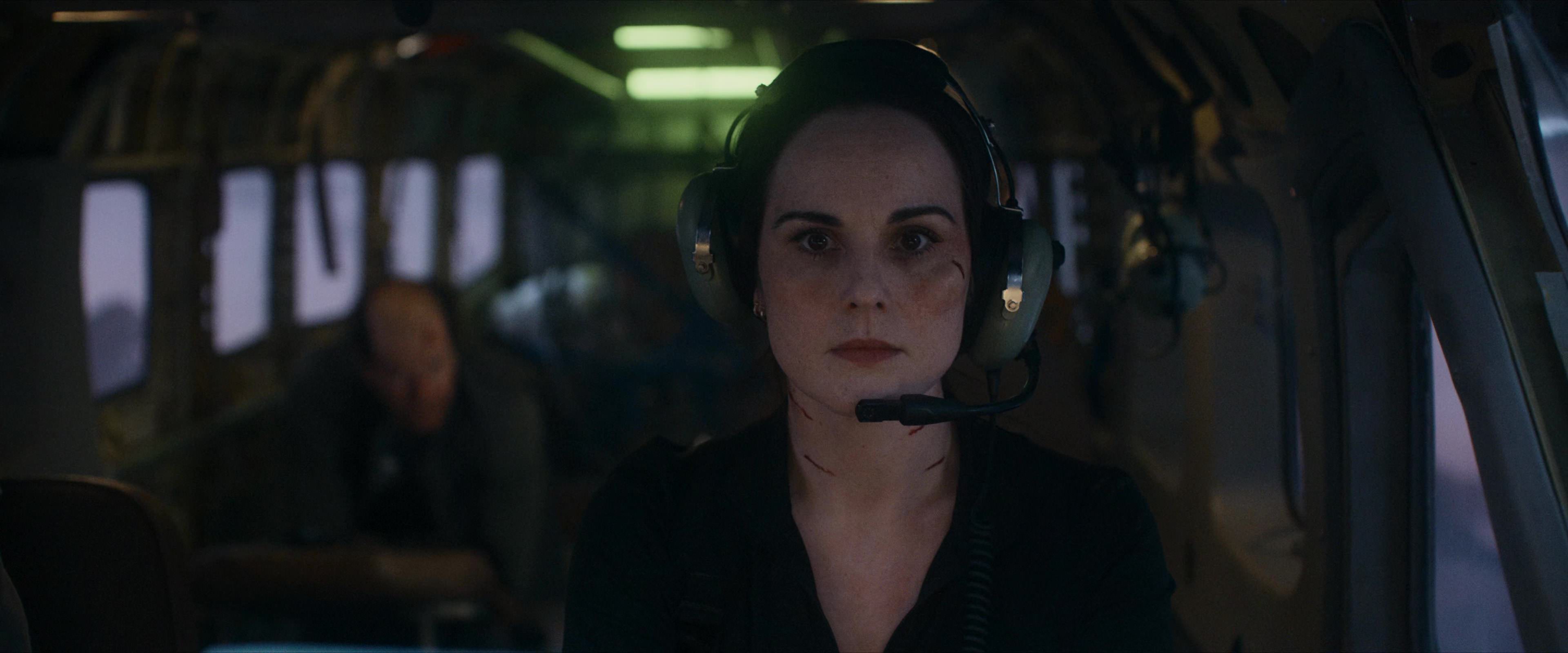 Flight Risk (2025) [4K] screencap 10128